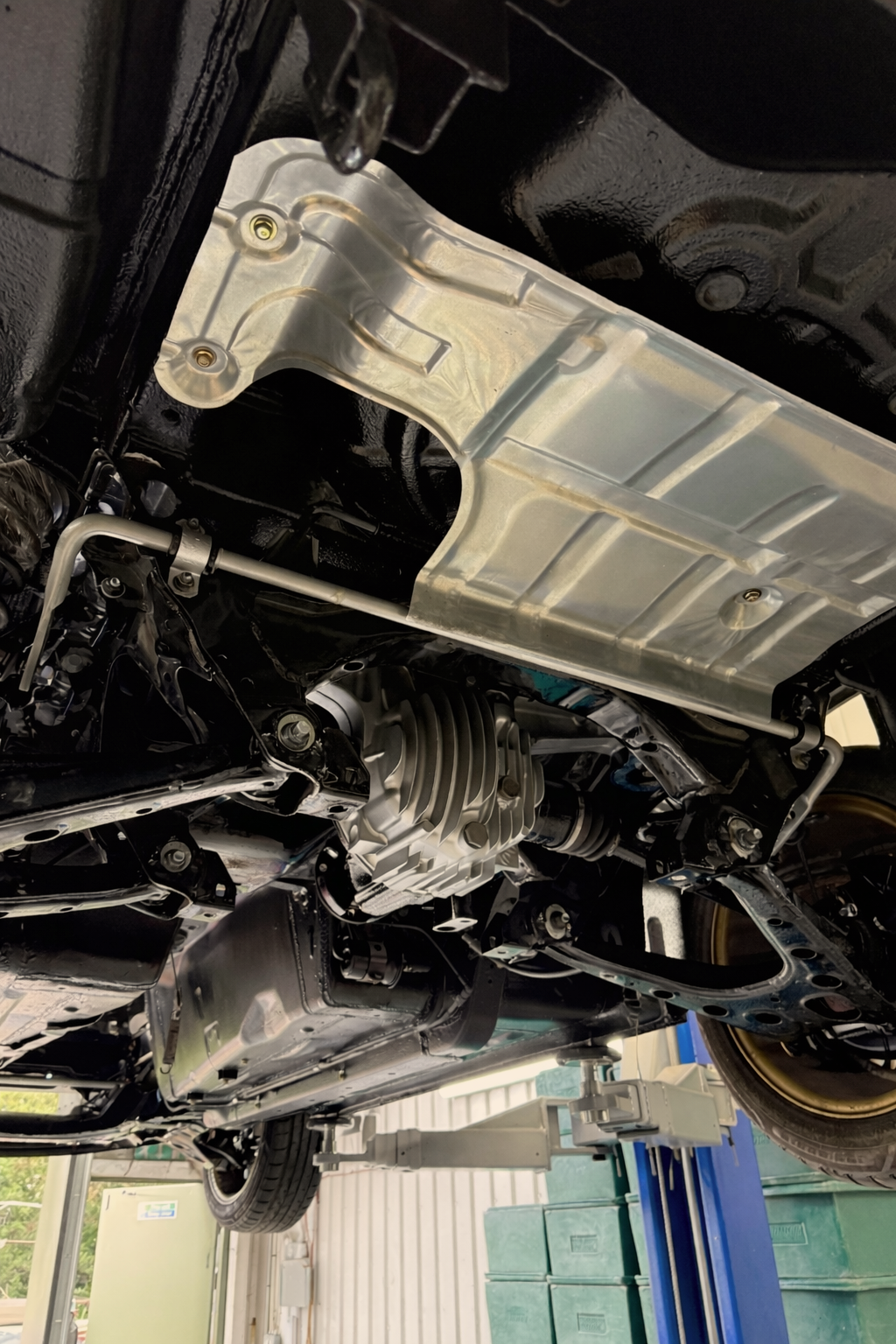 Mx5 Miata mazda Mk2 Underbody that has been restored