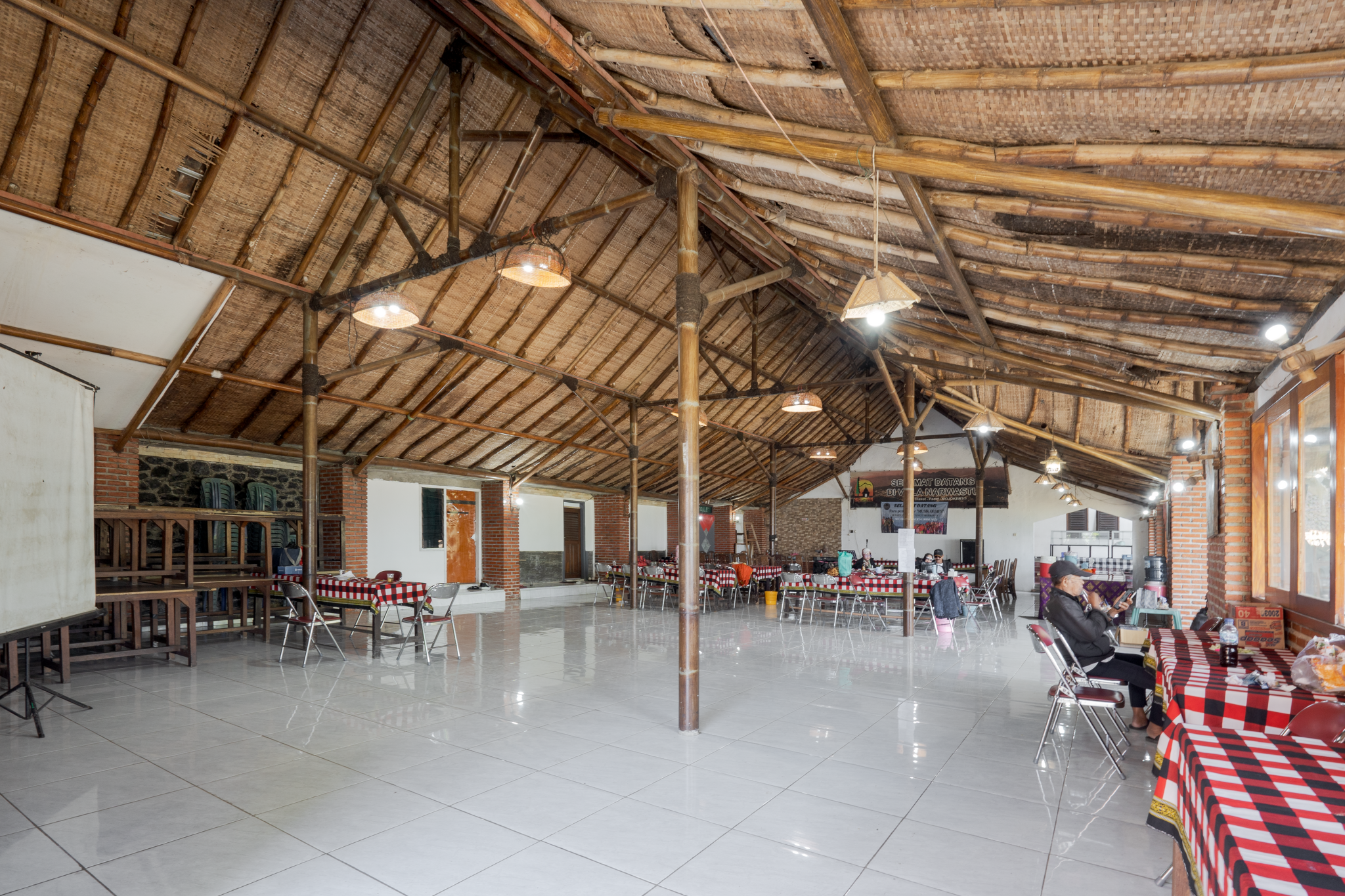 Narwastu Tempat Makan