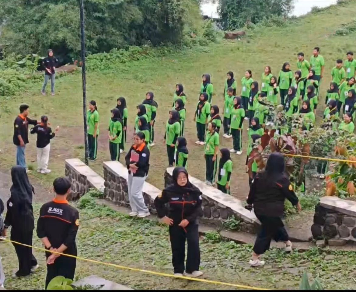  Retret, LDKS di Pacet Vila Narwastu