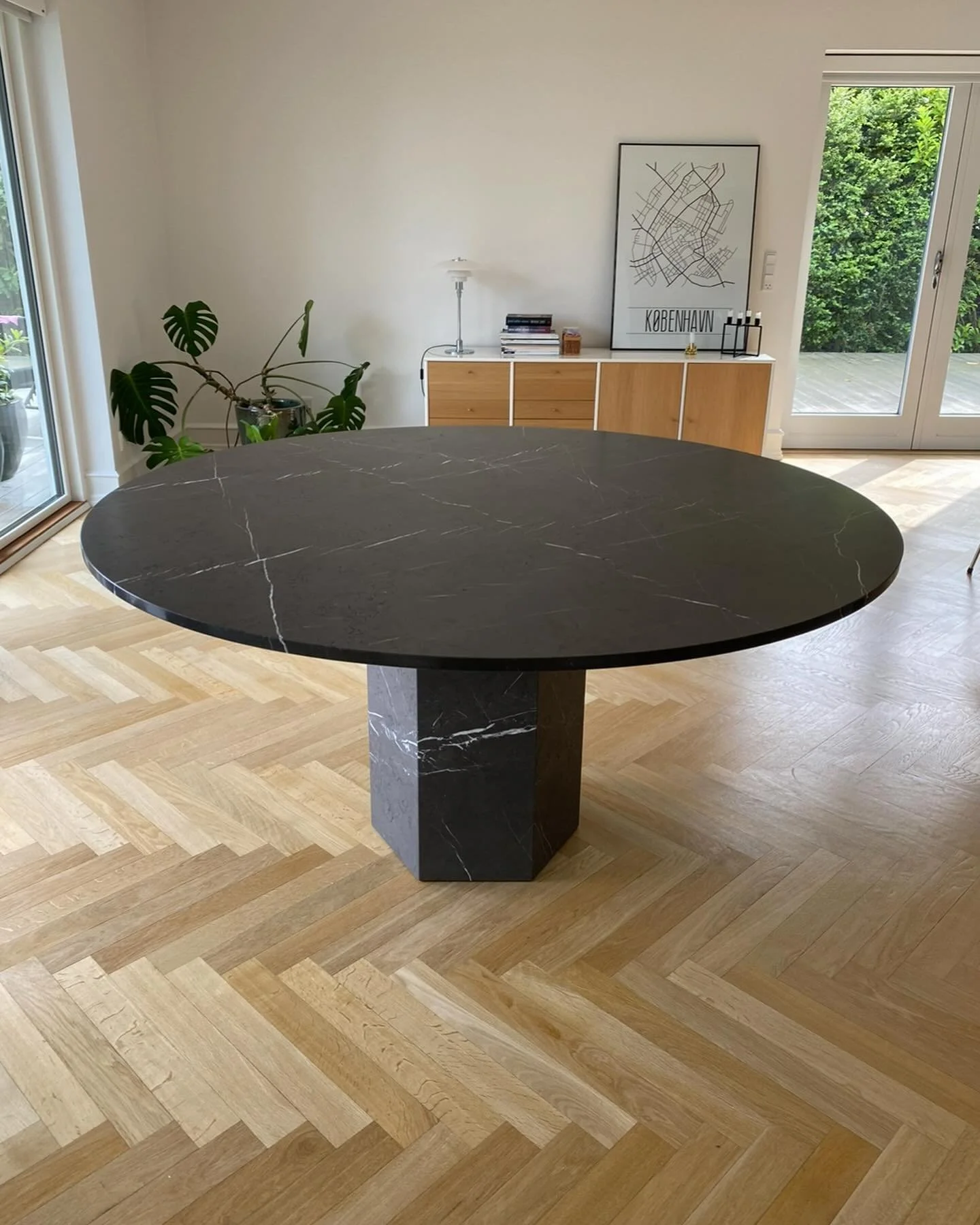 Spisebord i marmor, pietra Grey  #marmor#k&oslash;kken#spisebord#bord#nythus#nybyg#bordplade#kbhbordplader#hus#renovering