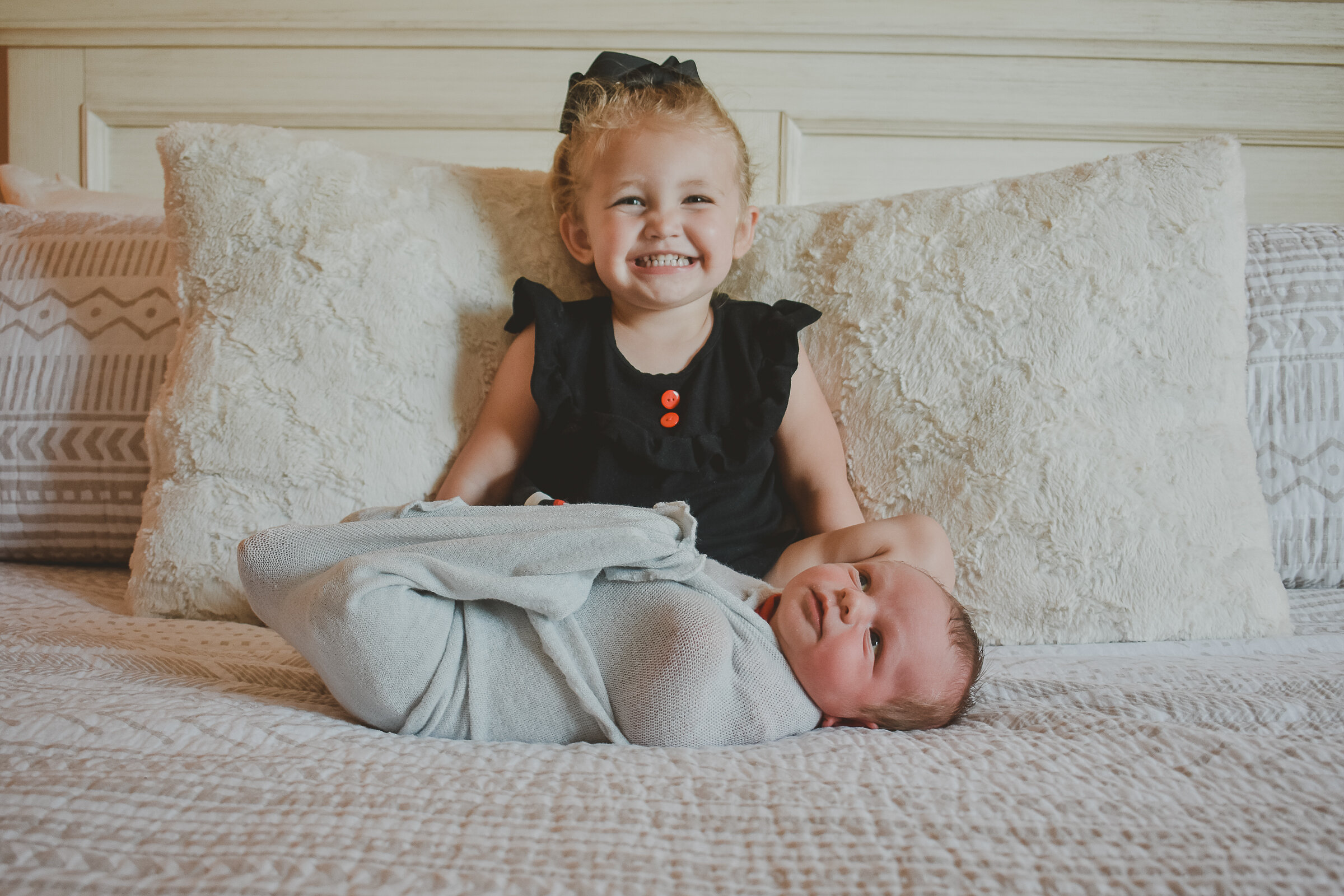 Captivating newborn photography in the comfort of your home. Enjoy a fun and relaxed experience while capturing precious moments. Siblings are welcome! Available in Jacksonville, FL, and Rincon, Puerto Rico - Karen Fabiola Photo.erto Rico - Karen Fab