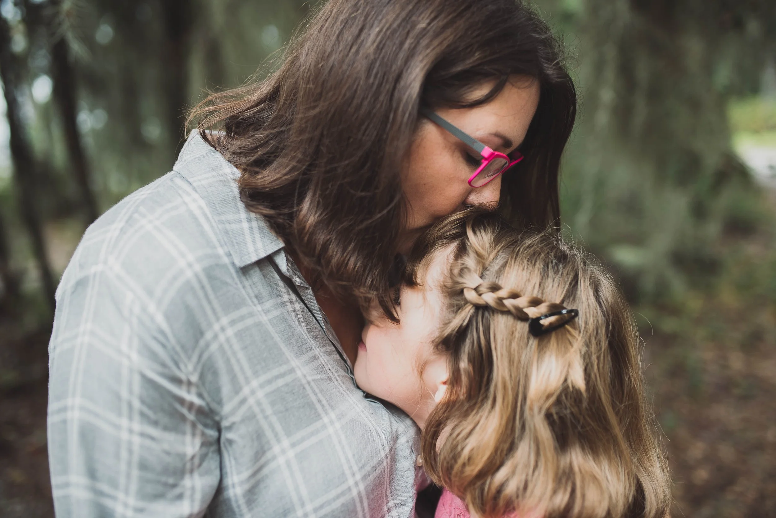 Discover the artistry of Karen Fabiola Photo, your go-to family photographer in Jacksonville, FL, and Cabo Rojo, Puerto Rico. With a passion for capturing authentic moments, Karen transforms your family's milestones into breathtaking memories that la