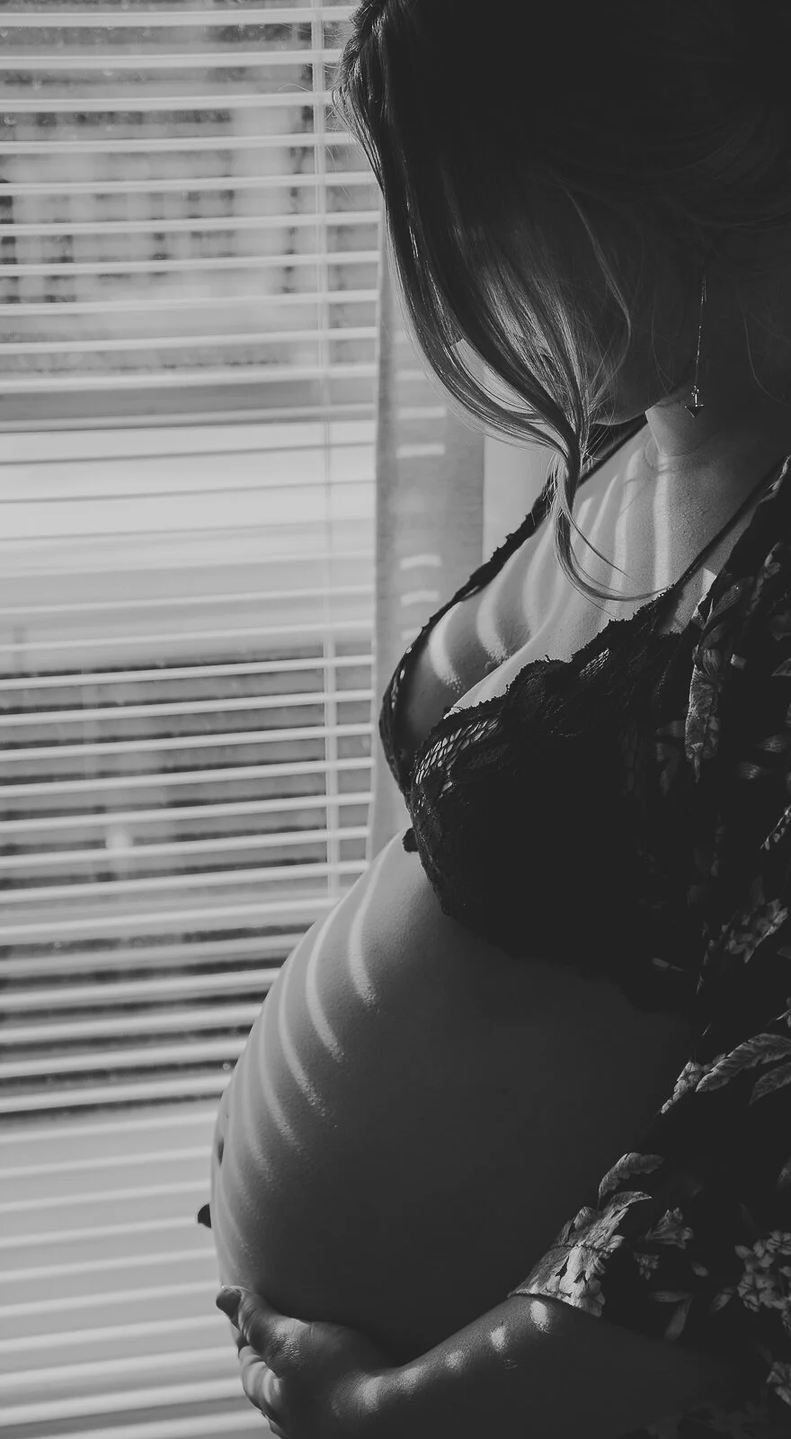 Maternity photo Black and White By Karen Fabiola Photo- Cabo Rojo Puerto Rico photographer