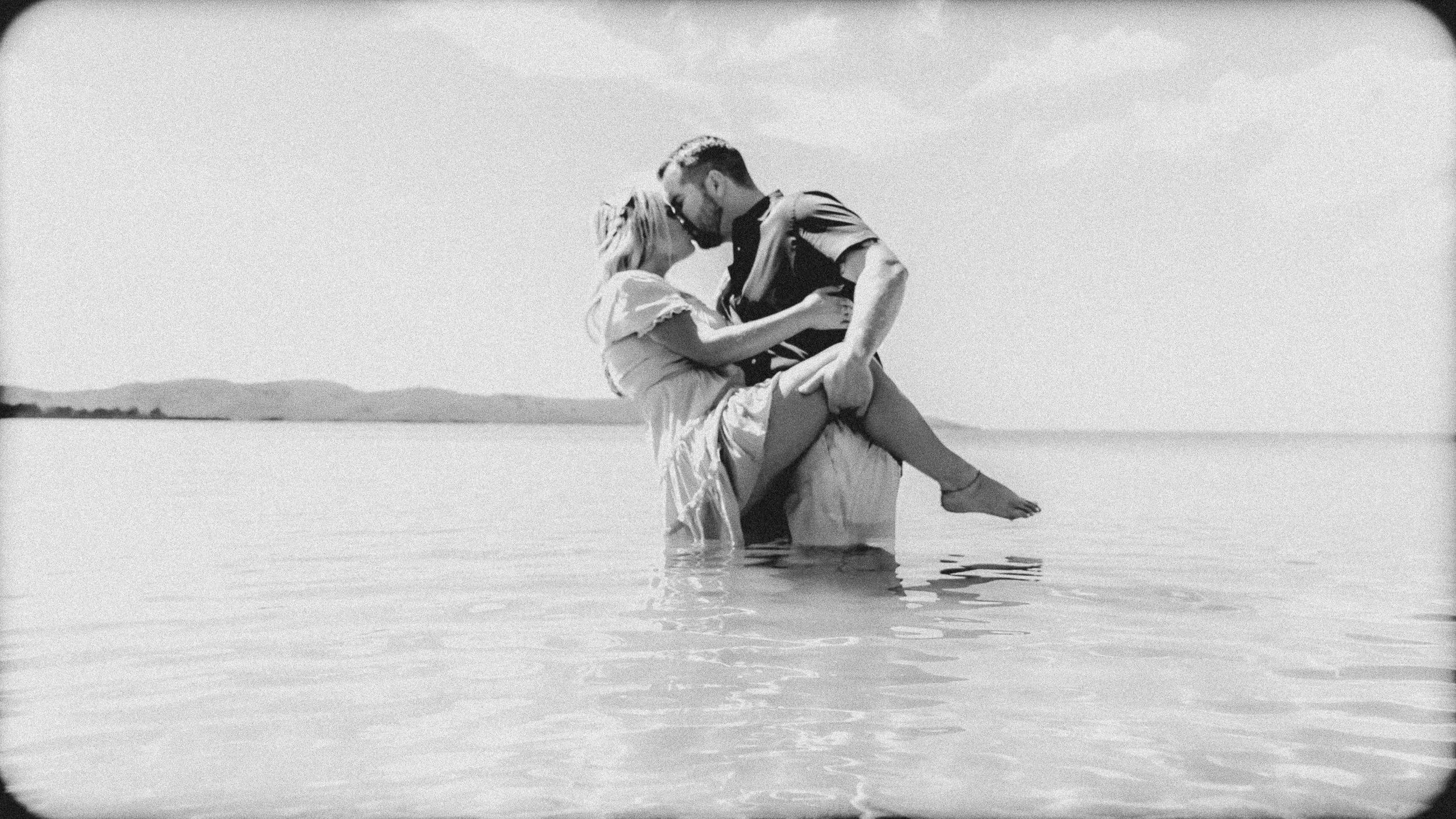 Discover the magic of love captured against the stunning backdrop of Boquerón Beach in Cabo Rojo, Puerto Rico. With vibrant sunsets painting the sky, this idyllic location sets the perfect stage for couples looking to immortalize their connection. Ka