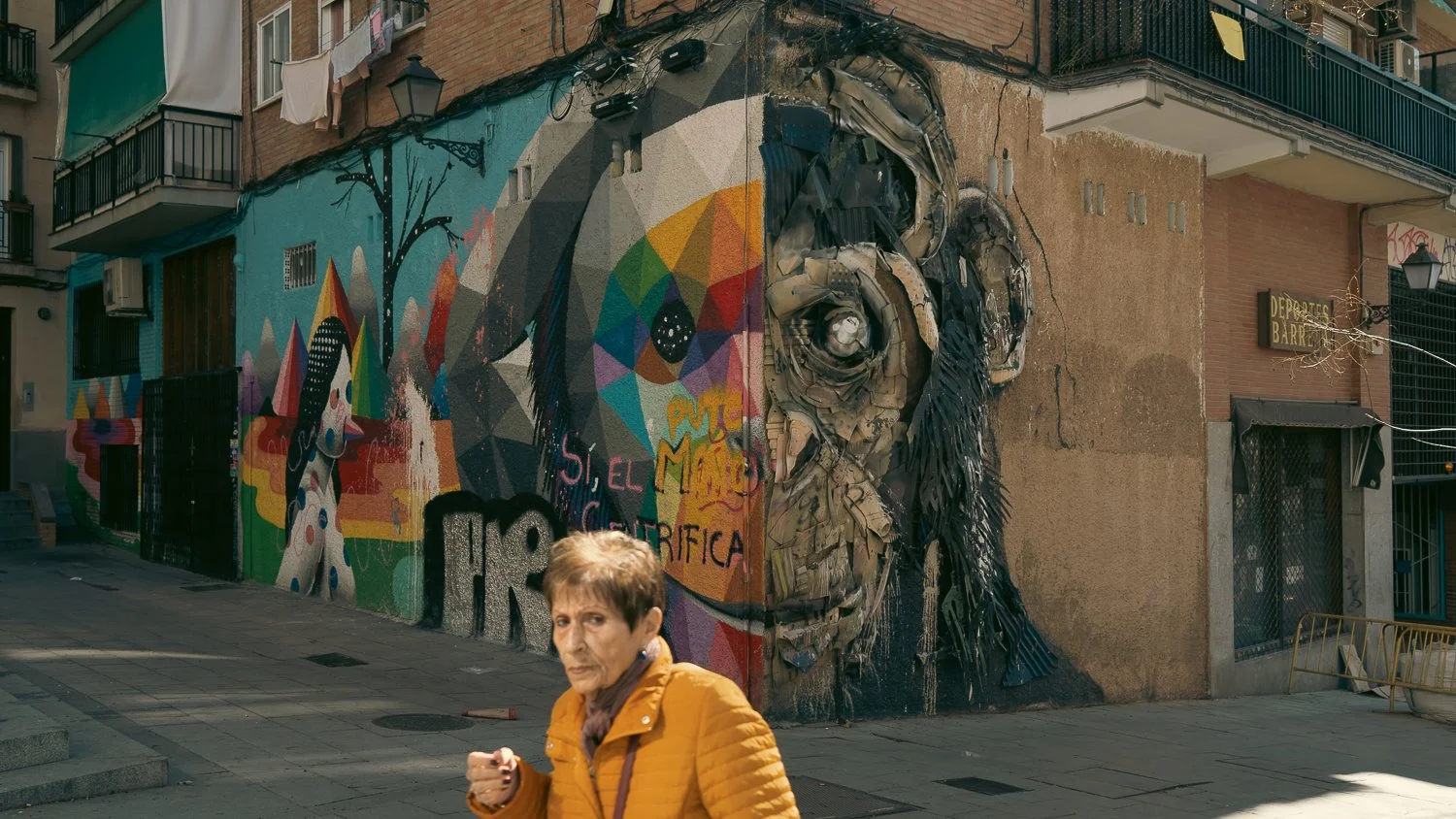 The light , the lady in Madrid- Karen Fabiola Photo