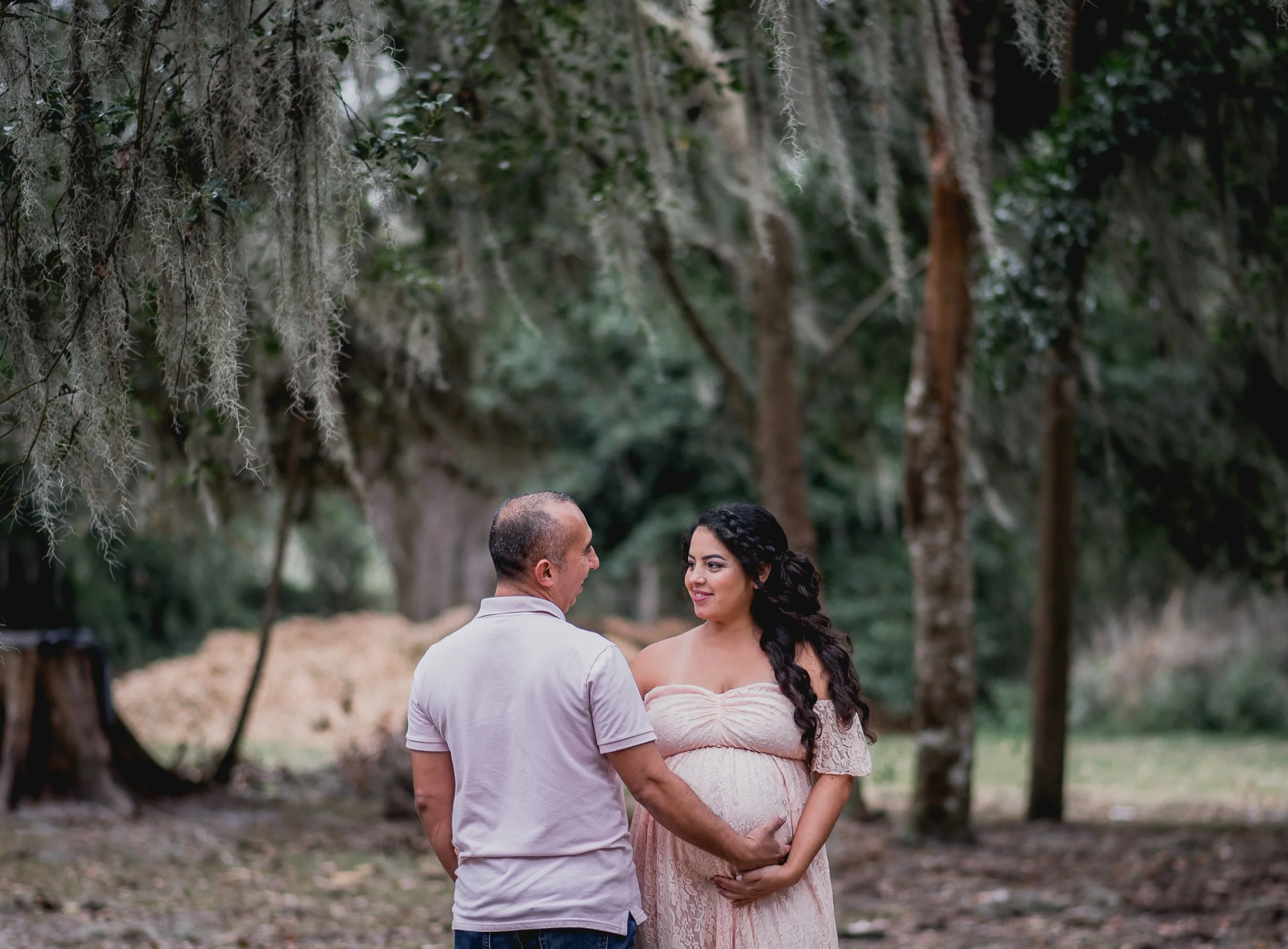 Pregnant women With Husband Photoshoot