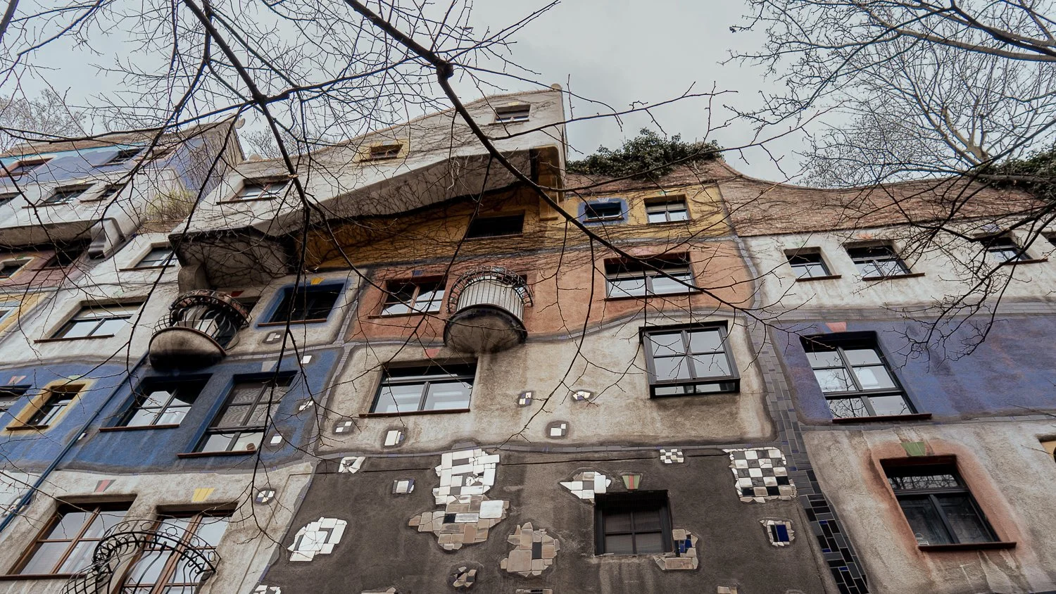 KUNST HAUS WIEN Museum Hundertwasser - Vienna, Austria By Karen Fabiola Photo- Mira y Te Cuento