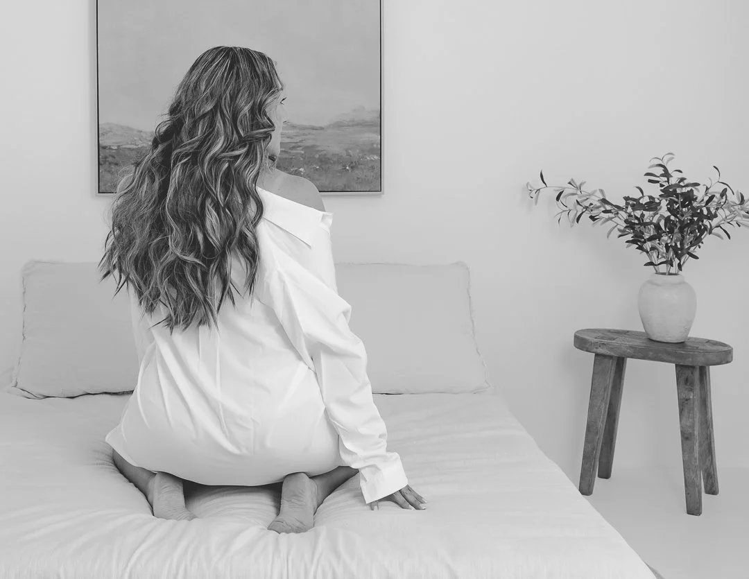 Looking for stunning boudoir photos for your birthday? Whether in a luxurious studio or a beautiful outdoor setting, Karen Fabiola Photo in Cabo Rojo, Puerto Rico, specializes in creating beautiful, personalized images just for you. Capture your uniq