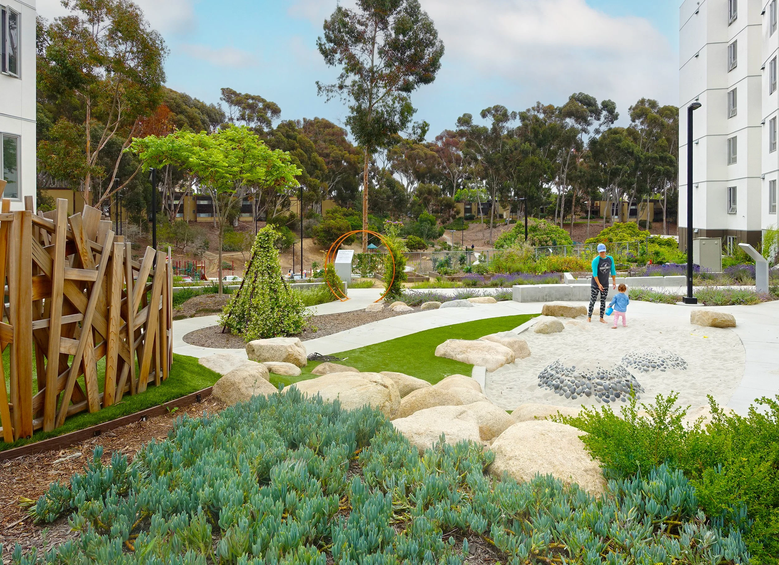 UCSD-Childrens-Garden03_SusanOlmsted copy.jpg