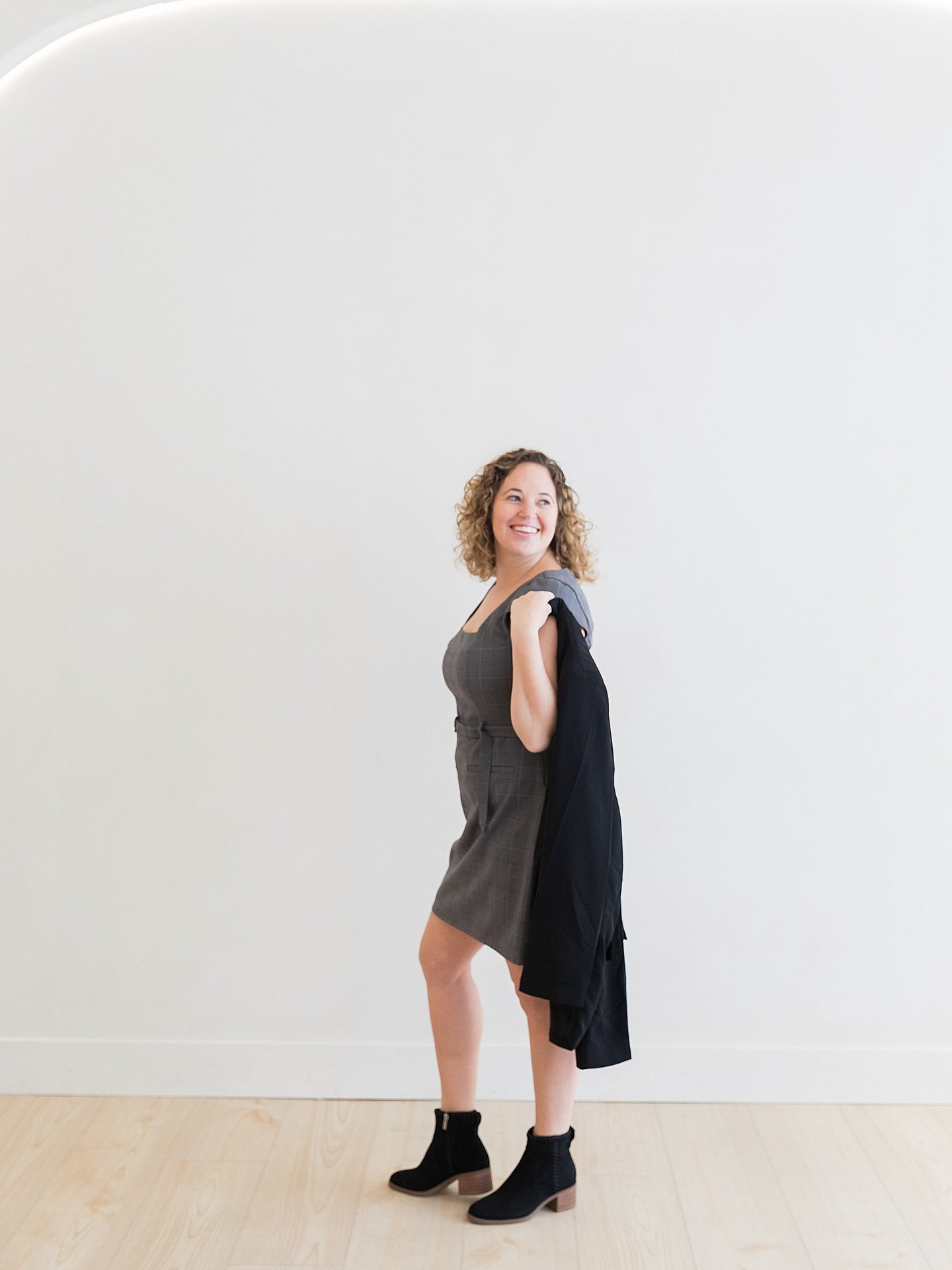 Just @jac_digital slaying her brand headshots ✨

Had so much fun with this shoot! Updating your brand headshots ensures your audience knows you and your style.

I love doing these and would love more of these kinds of shoots in the new year! If you'r