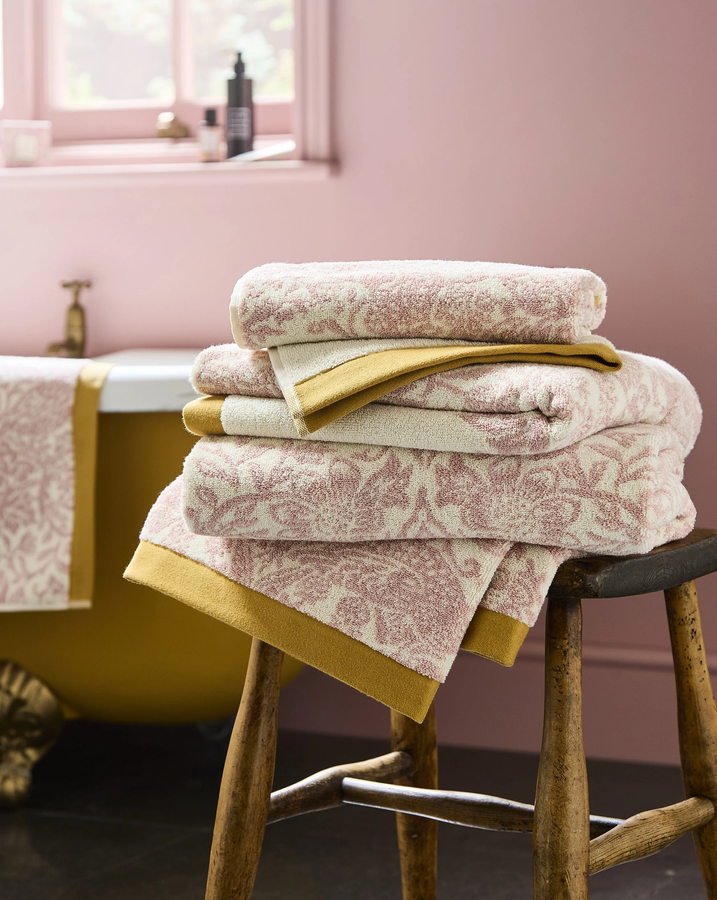 Strawberry Thief Cameo.jpg