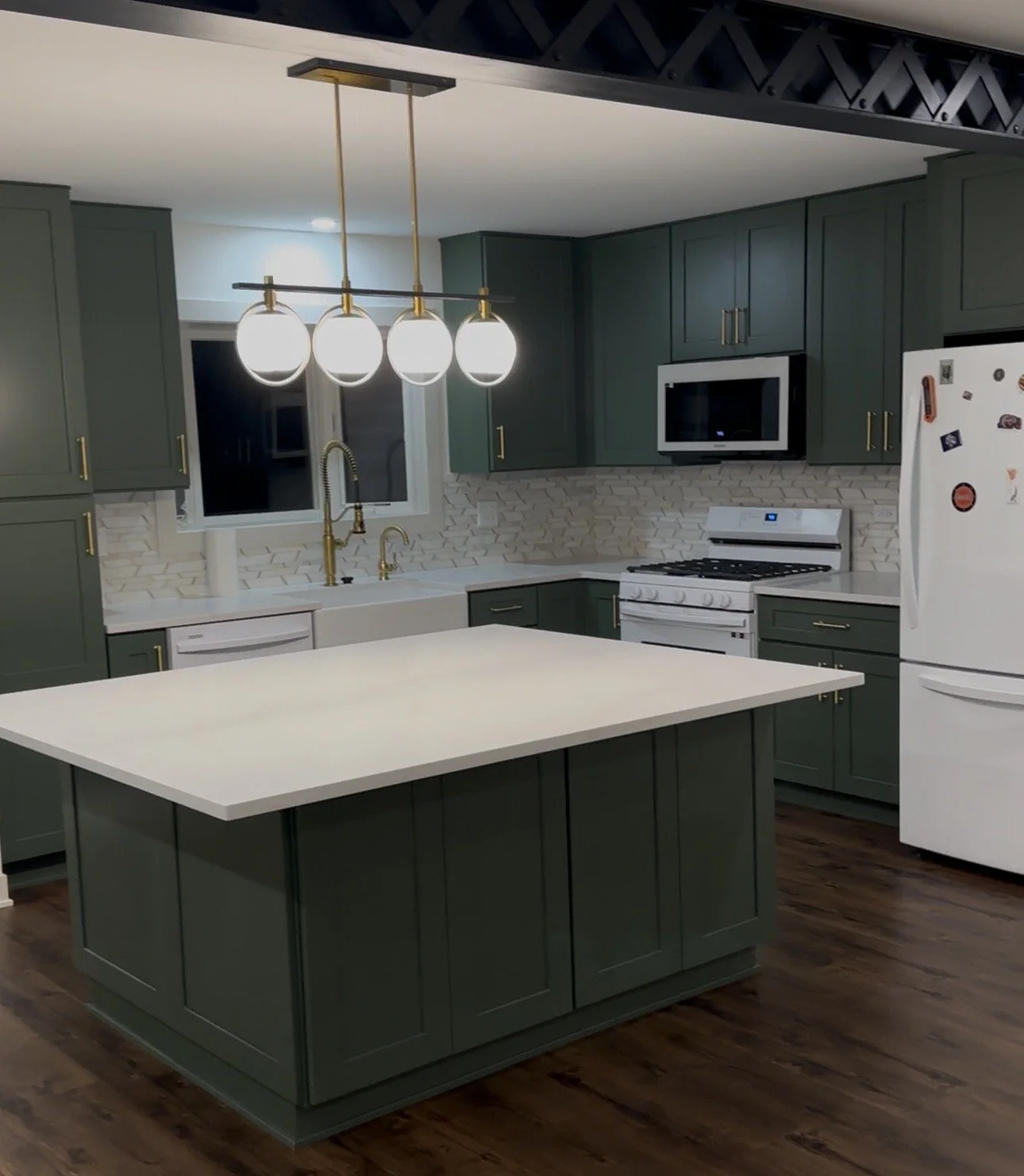 Modern or Luxury Kitchen Design