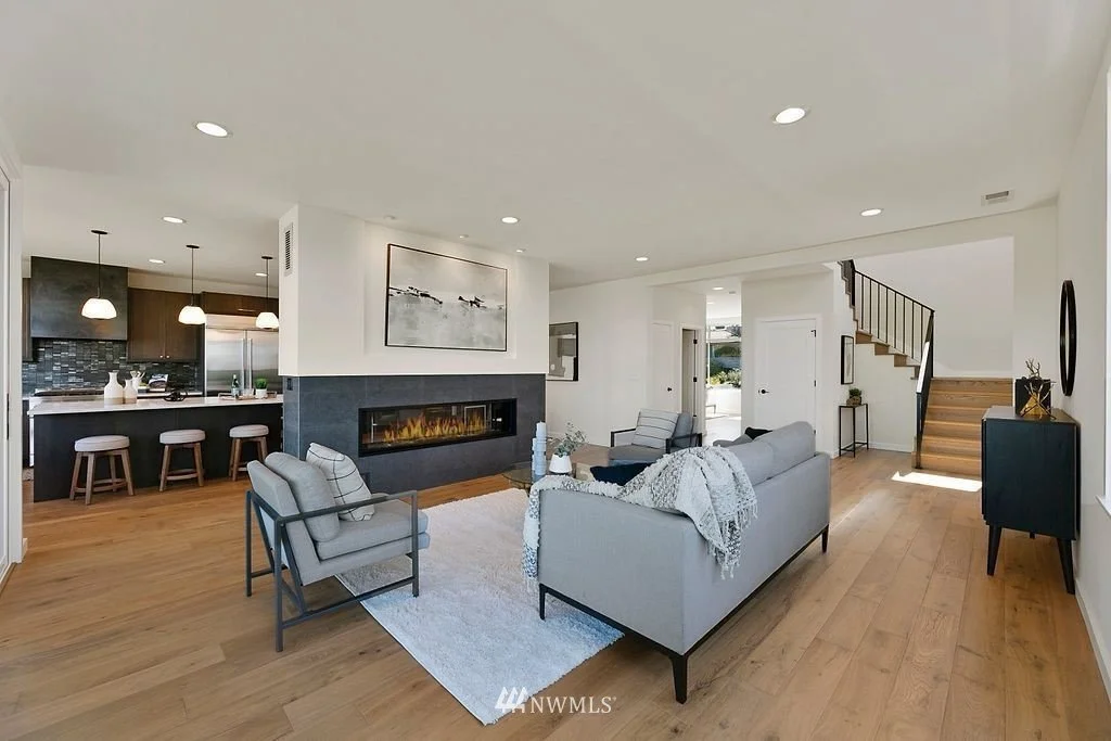 Living Rm & Kitchen.jpg