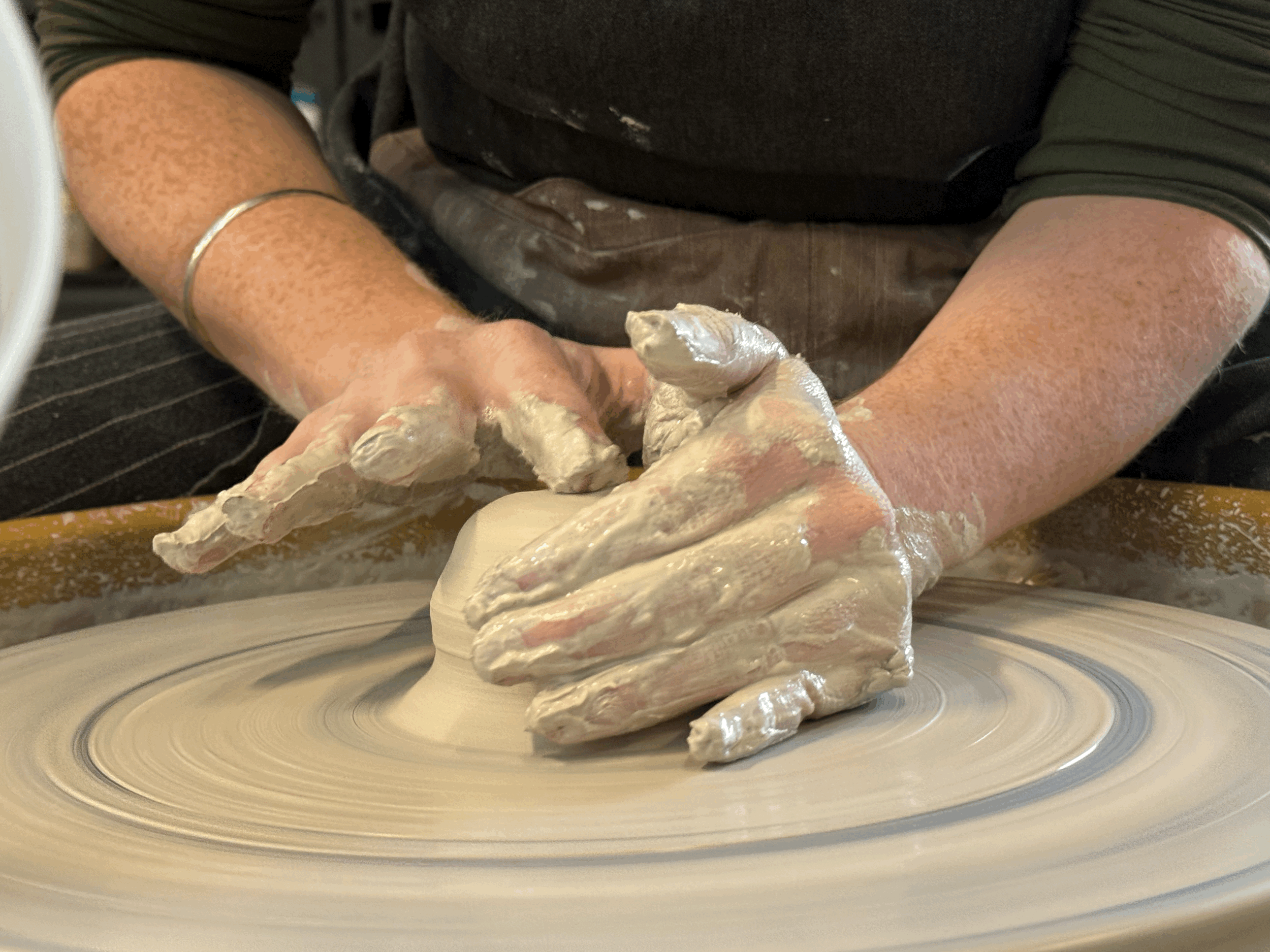 Pottery Introduction – 2 Hour Workshop / Wheel & Handbuilding
