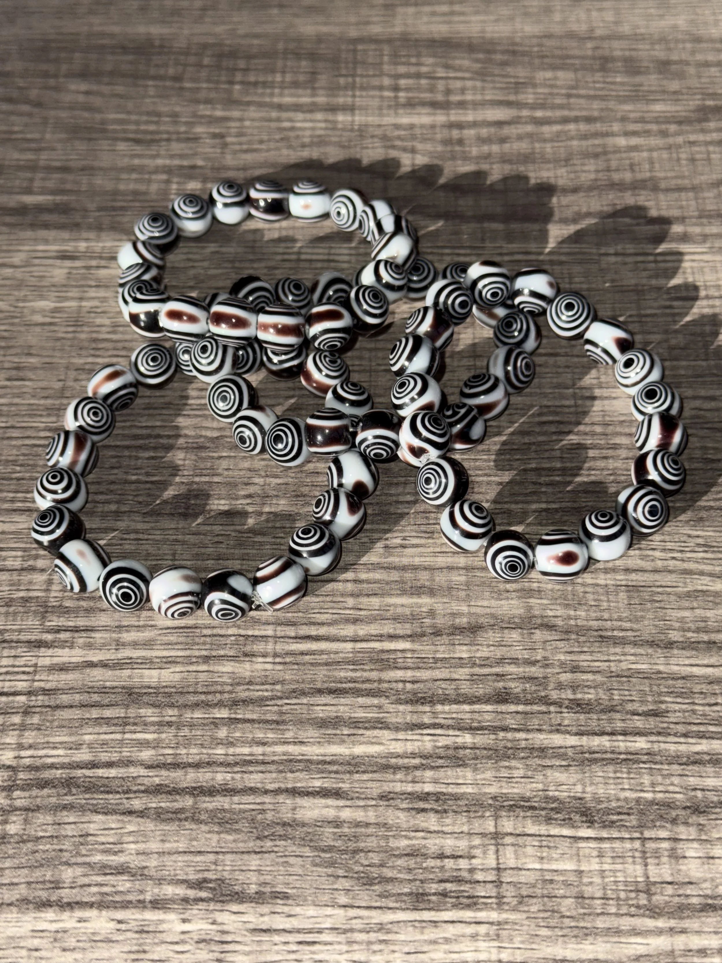 Elegant Swirl Bead Bracelet