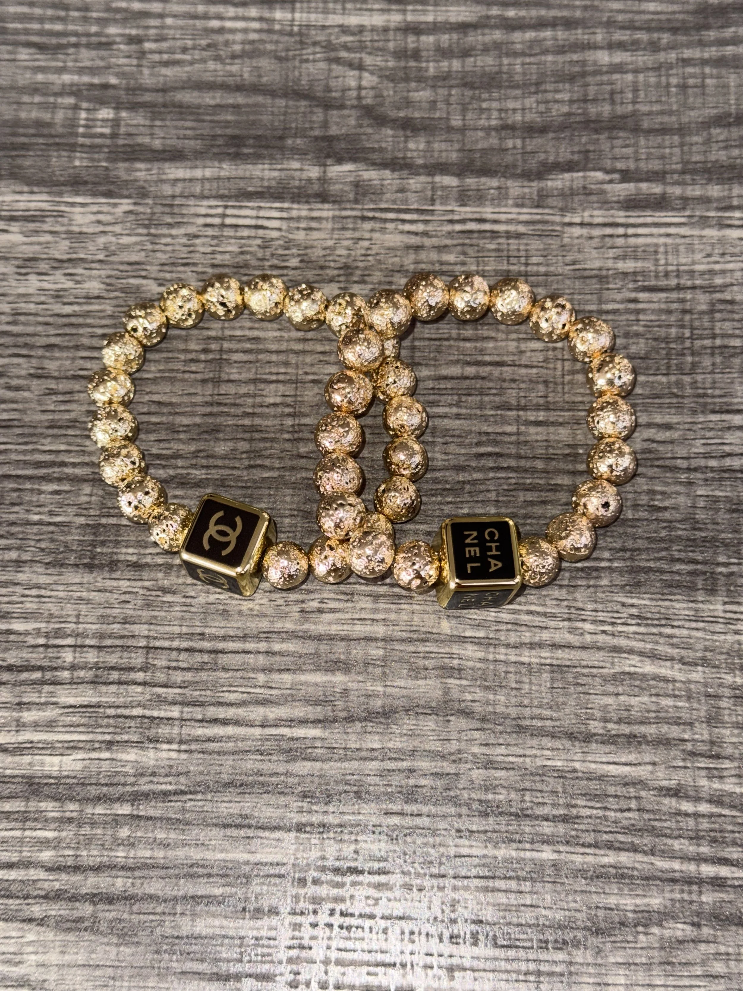 Gold-Speckled Bead Bracelet with Cube Accents