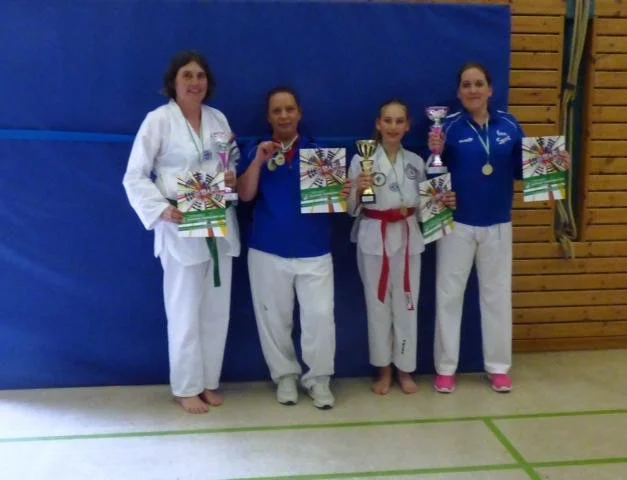 TSL 2000 Sportlerinnen in Essen erfolgreich