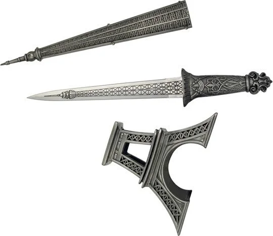 Eiffel_Tower_Dagger_Large_2__05381.jpg