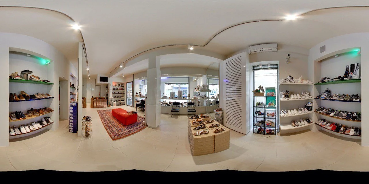 Interno negozio Ben Nevis Cesenatico centro storico, via Aurelio Saffi 36.