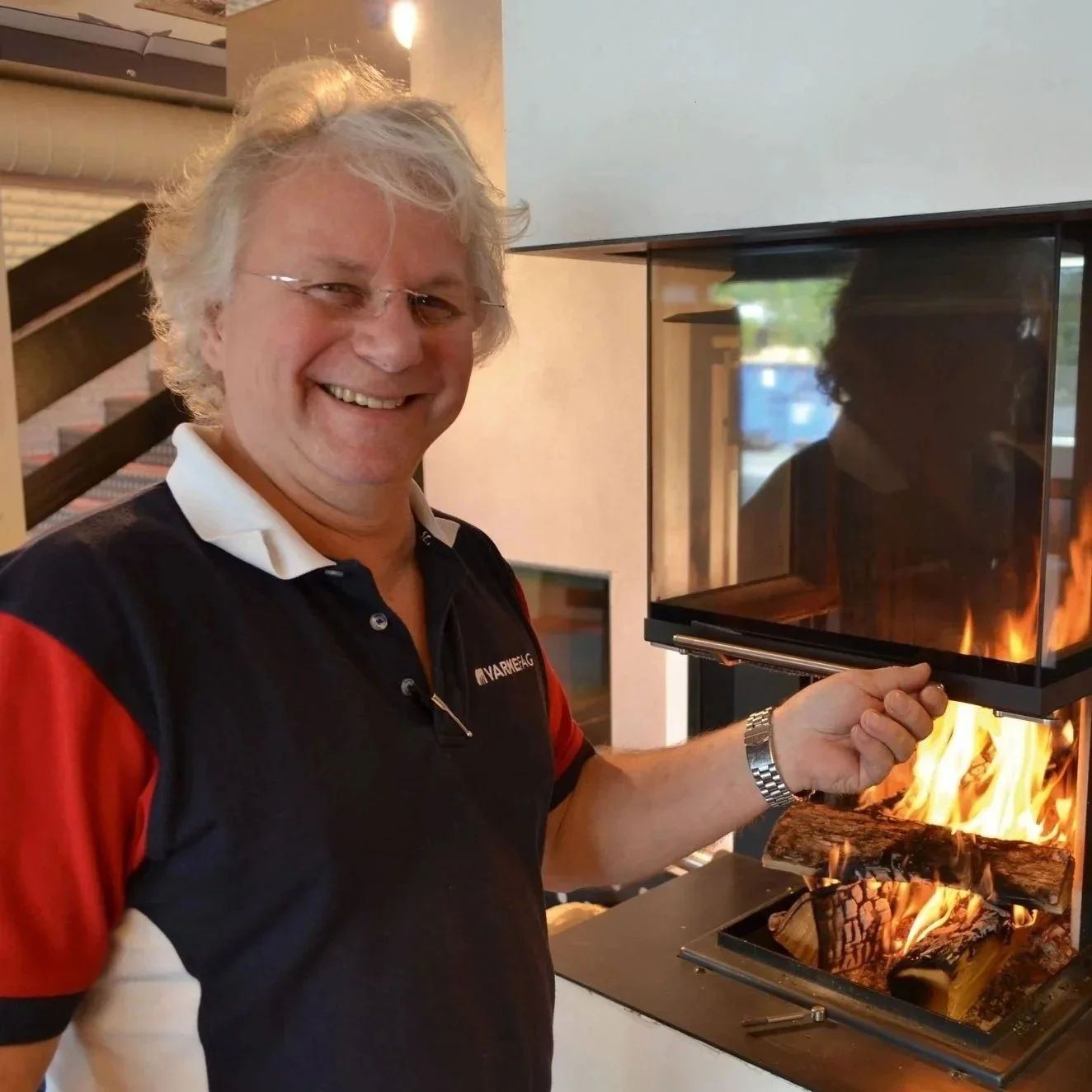 Rune Ek Larsen, Kakkel og Peis