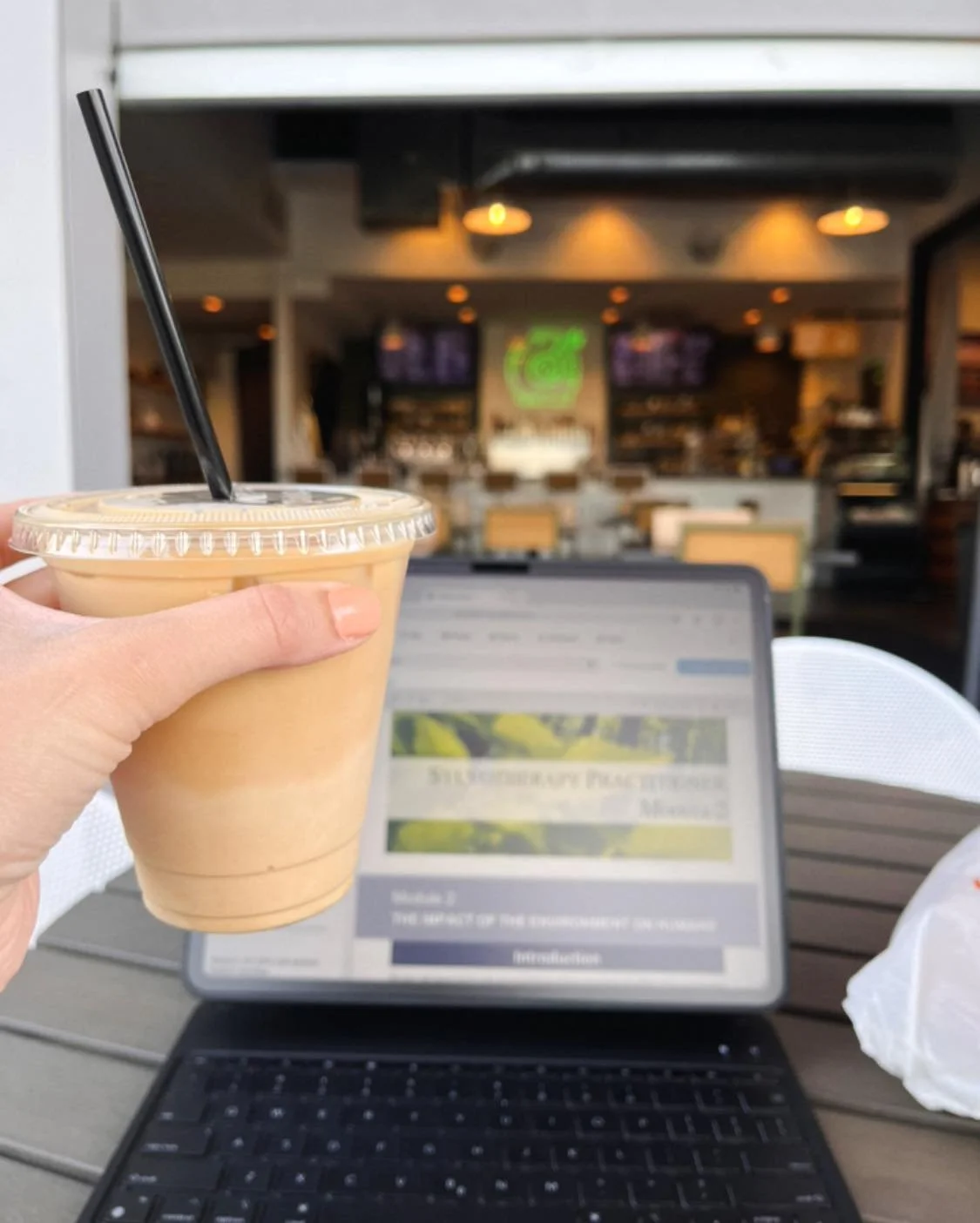 Today&rsquo;s caffeine business boost is provided by @apogeekansascity as I work on my Sylvotherapy (forest therapy) training 🌳🪾🌲 #rootandrisecounselingks #mentalwellness #kansascitytherapist #momsofkc #kansascitymentalhealth #therapyformoms #kans