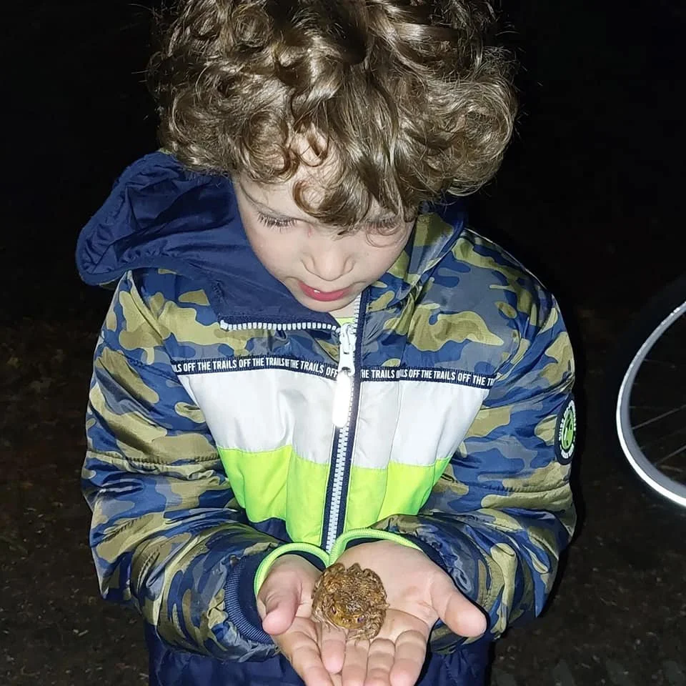Noah met een pad.jpeg