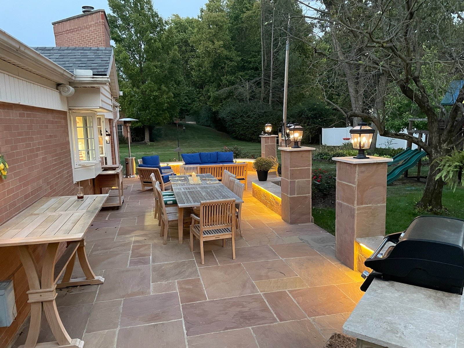 Outdoor Kitchen & Patio