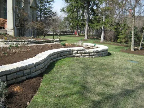 retaining wall stone 3.jpg