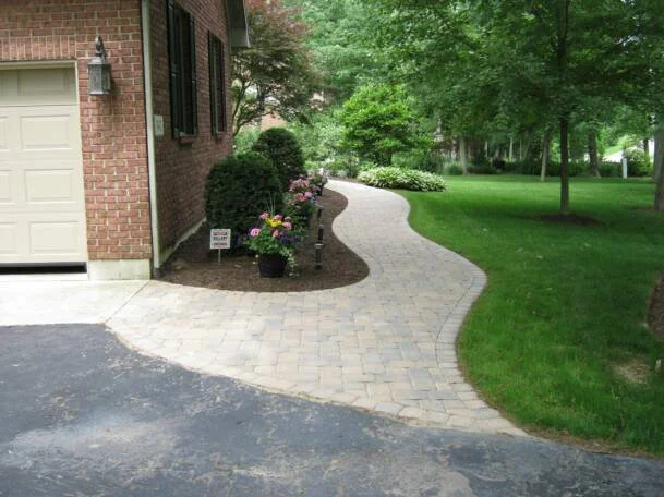 walkways Grindstone Pavers Dayton Ohio 6.jpg