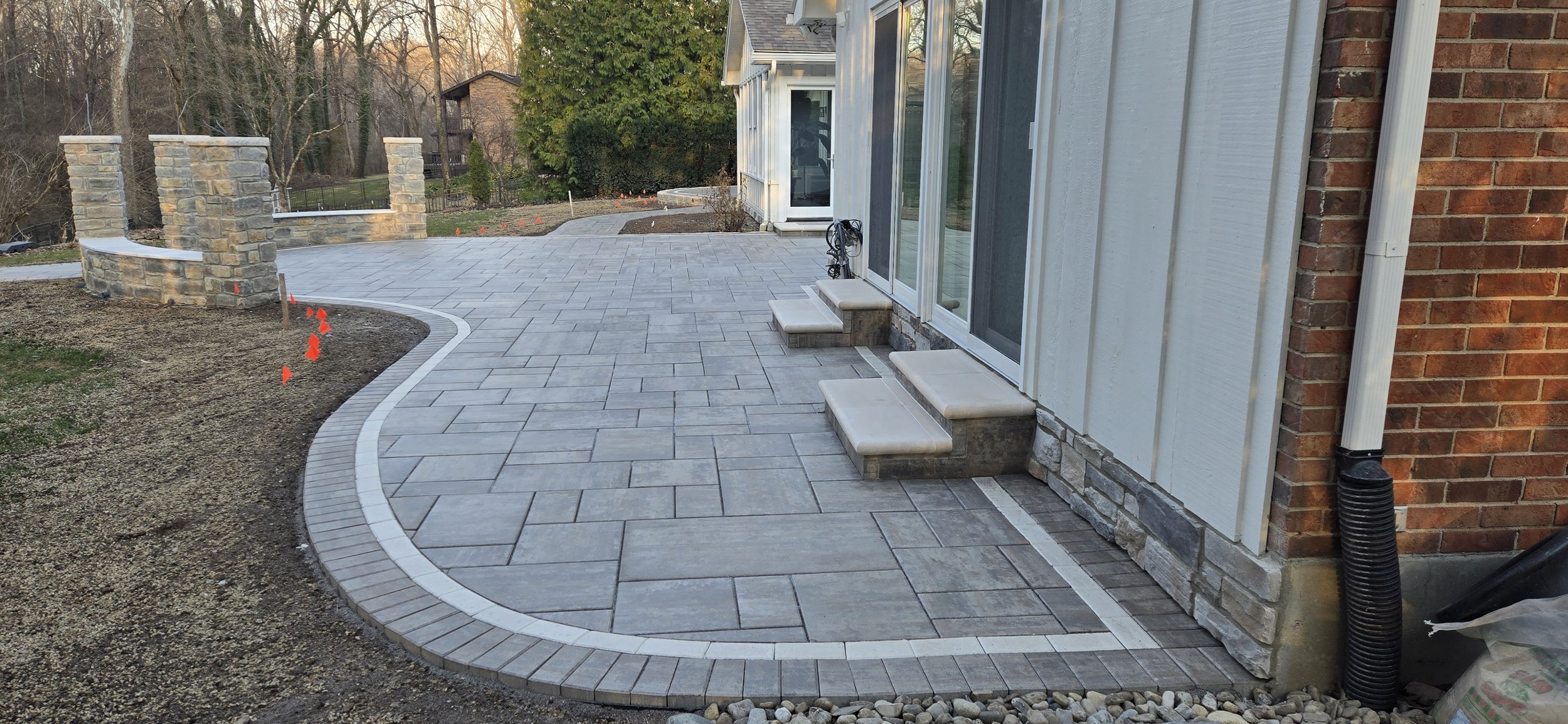 Patio4.jpg