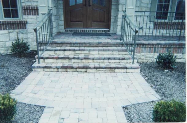 ENTRANCE Grindstone Pavers Dayton Ohio 9.jpg