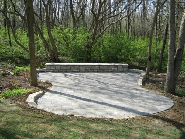 STEVE_SAALLY_PATIO-2.JPG