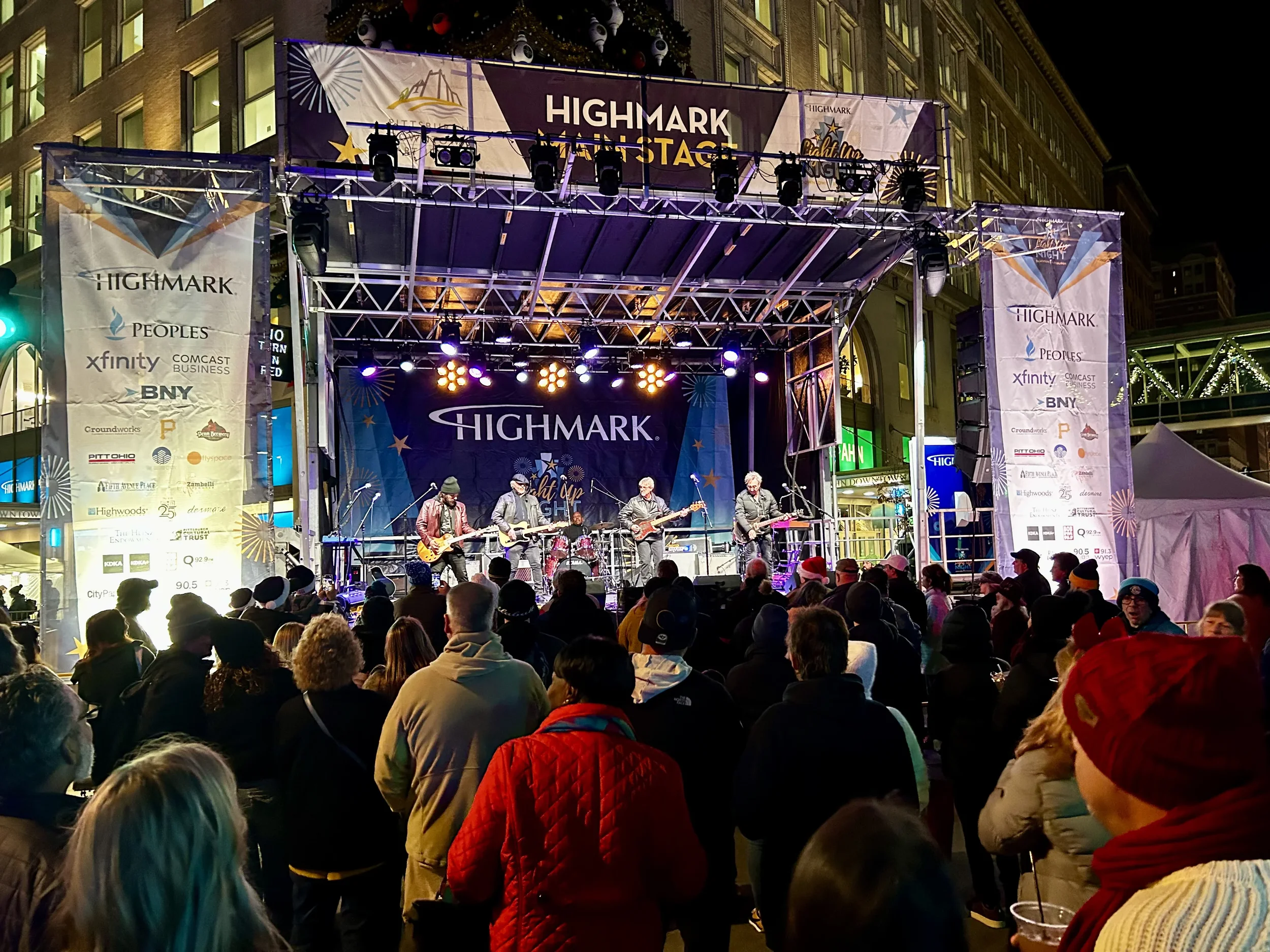 Pittsburgh Light Up Night - Highmark Main Stage