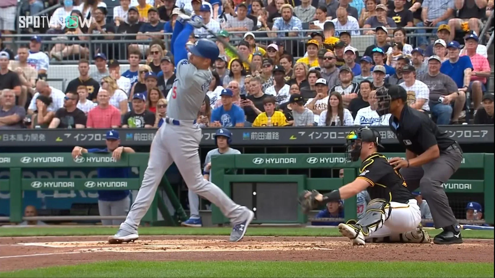 MLB televised game with Japanese advertising