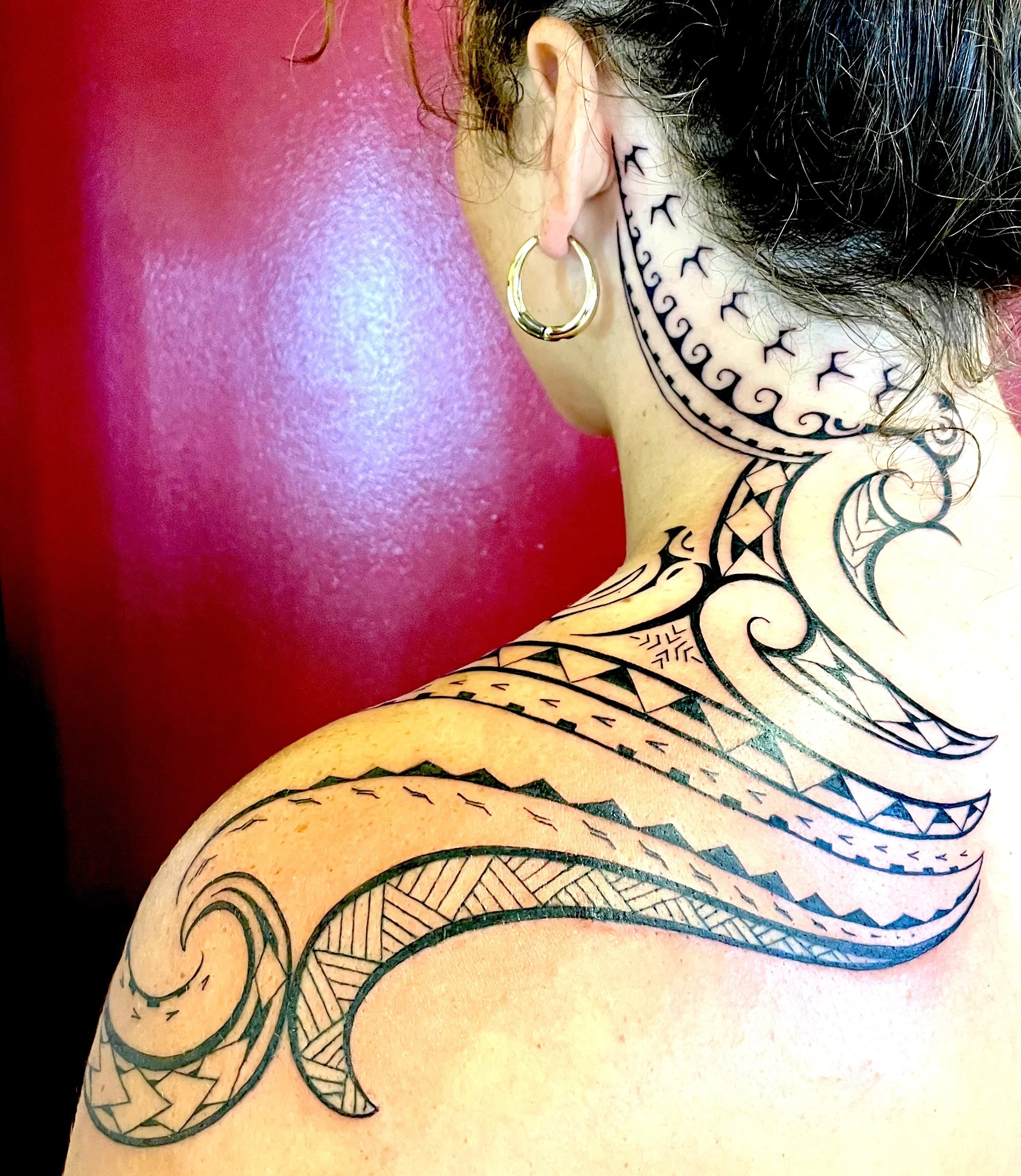 iwa Bird Polynesian custom Monarch Tattoo Hawaii .jpeg