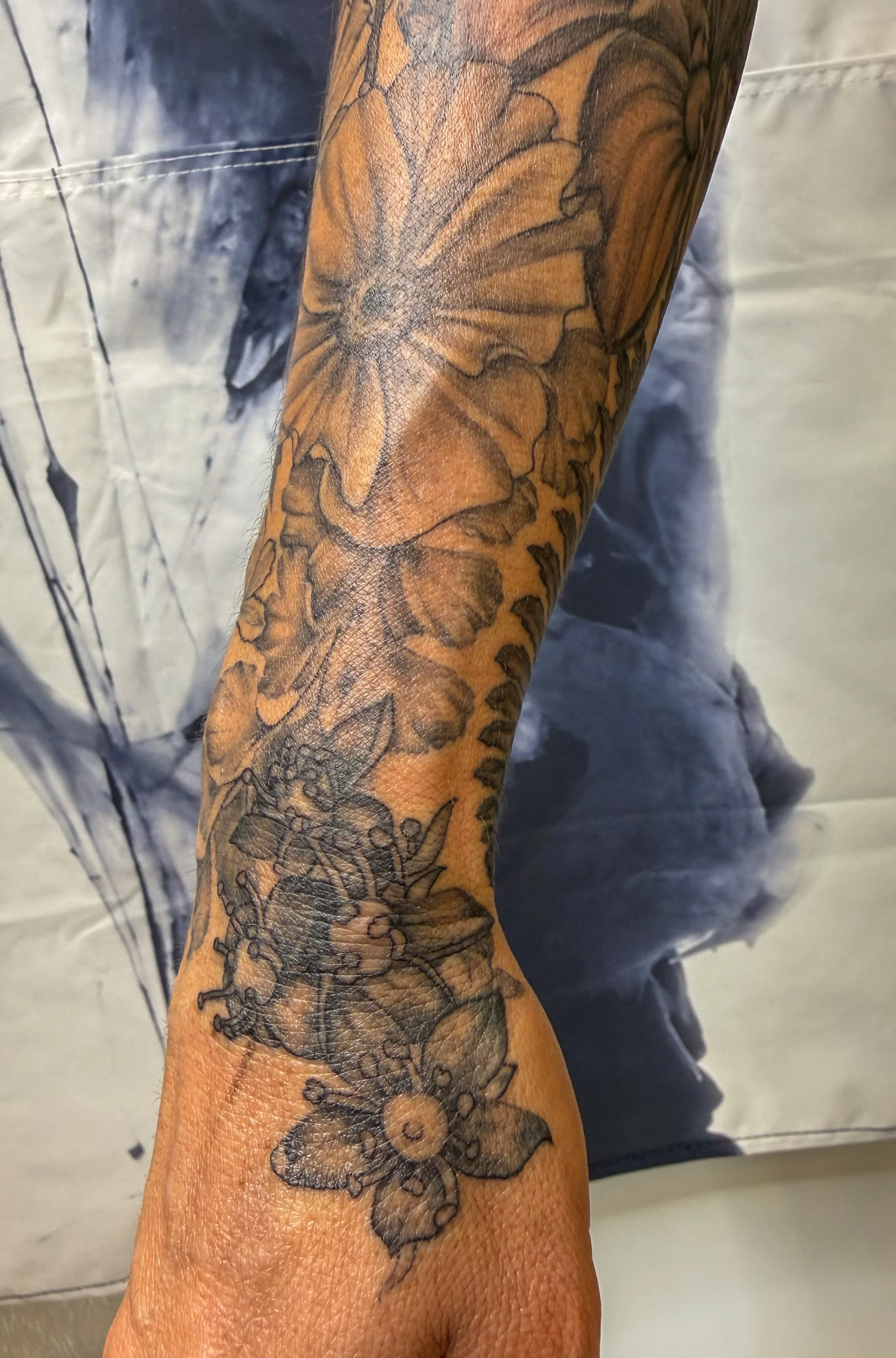 native-kauai-hawaiian-flower-tattoo-hauula.jpg