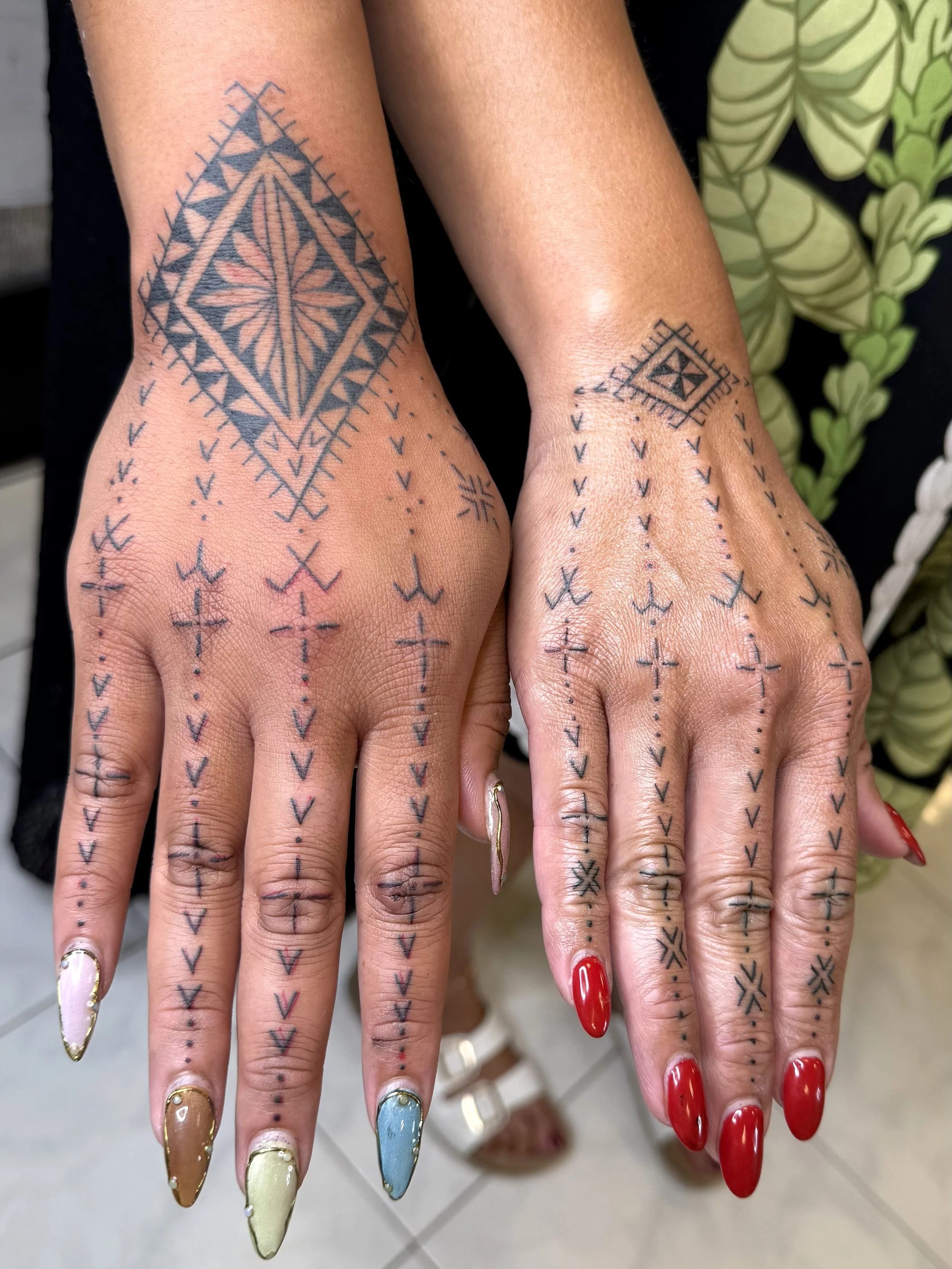 polynesian-hand-tattoo-oahu.jpeg