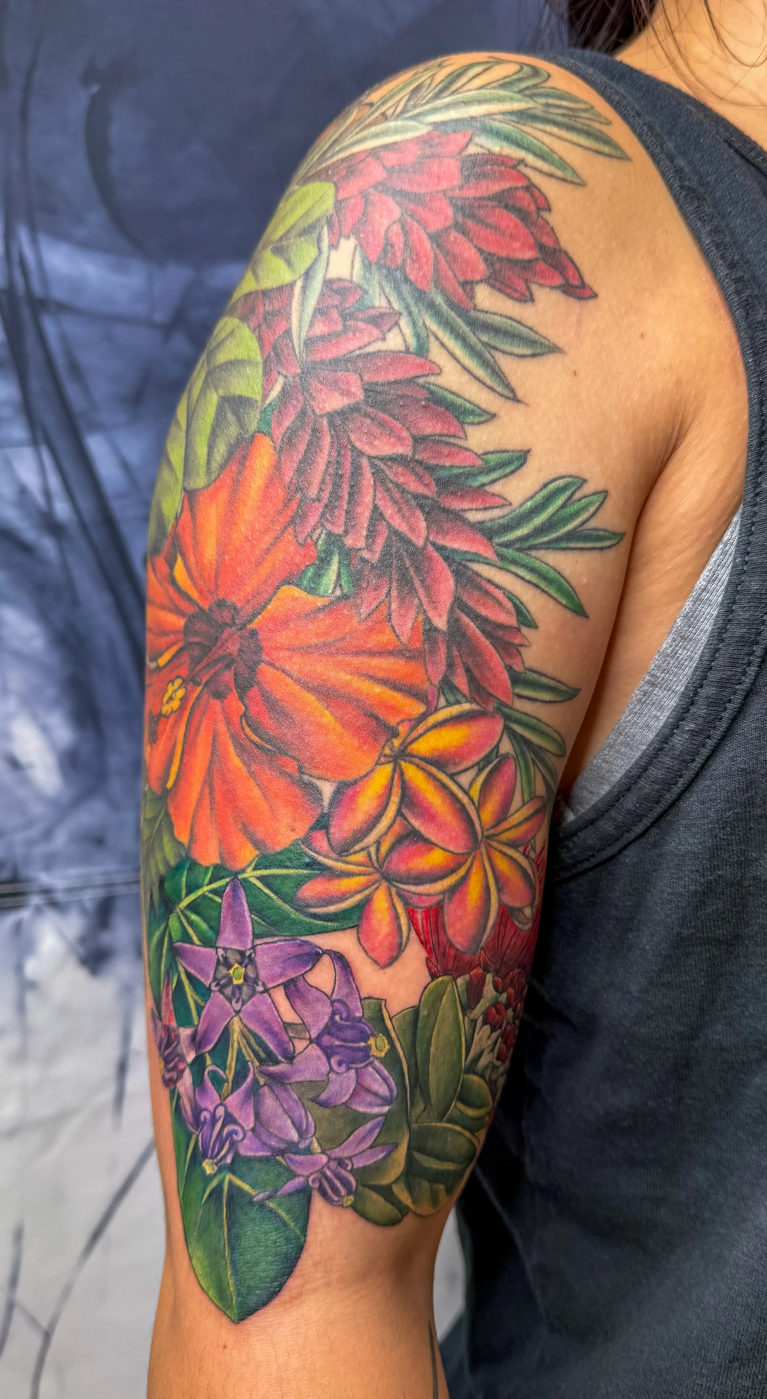 colorful-hawaiian-flower-tattoo.jpg