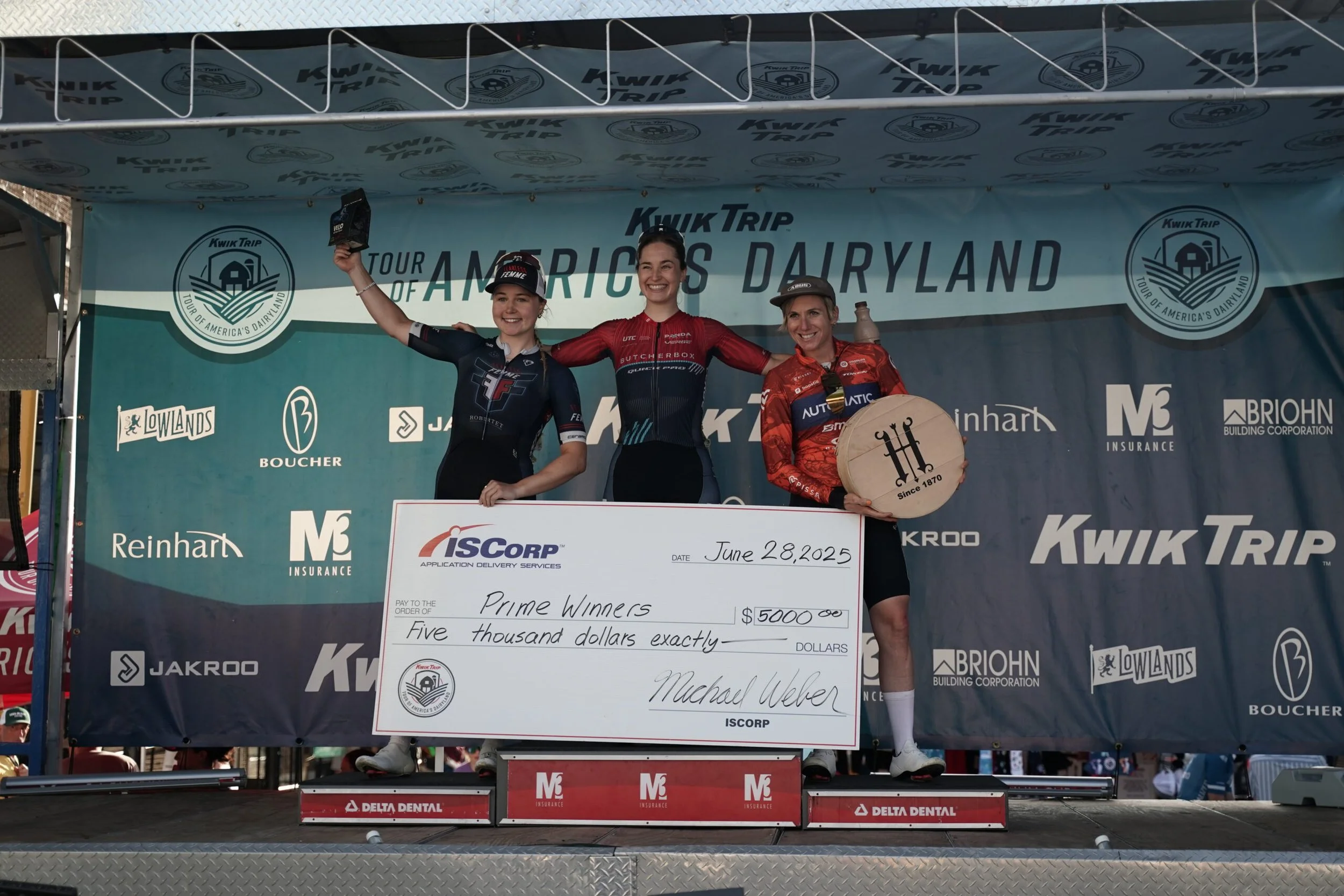 Cafe Hollander Otto Wenz Downer Classic: Aline Seitz and Ben Oliver deliver sprint wins as primes shake up the action