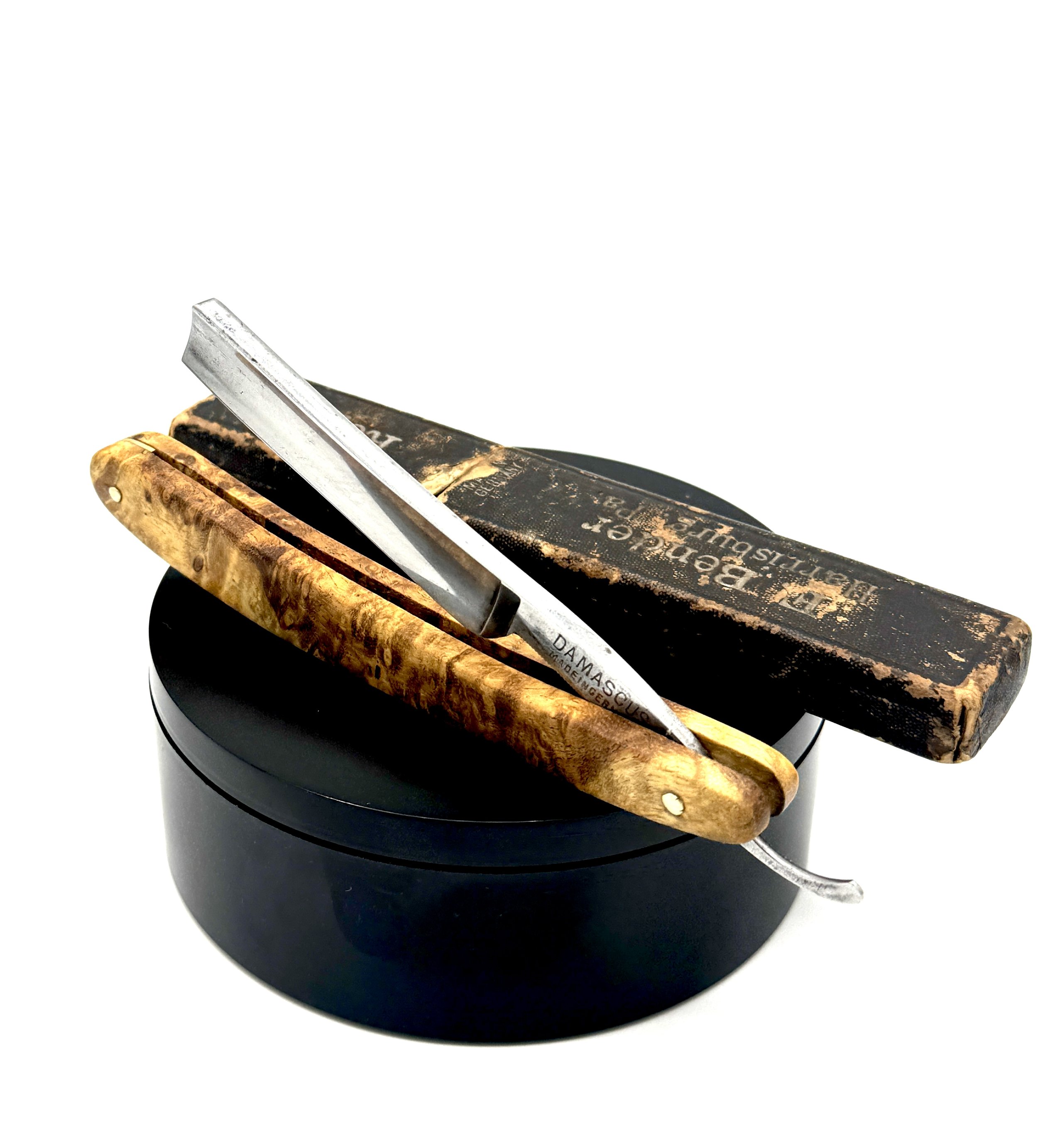 Fred Bender Premium Straight Razor "Royal" with White Amboyna Burl Scales