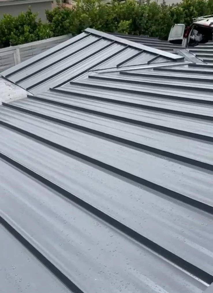 AR AMERICAN: METAL ROOF