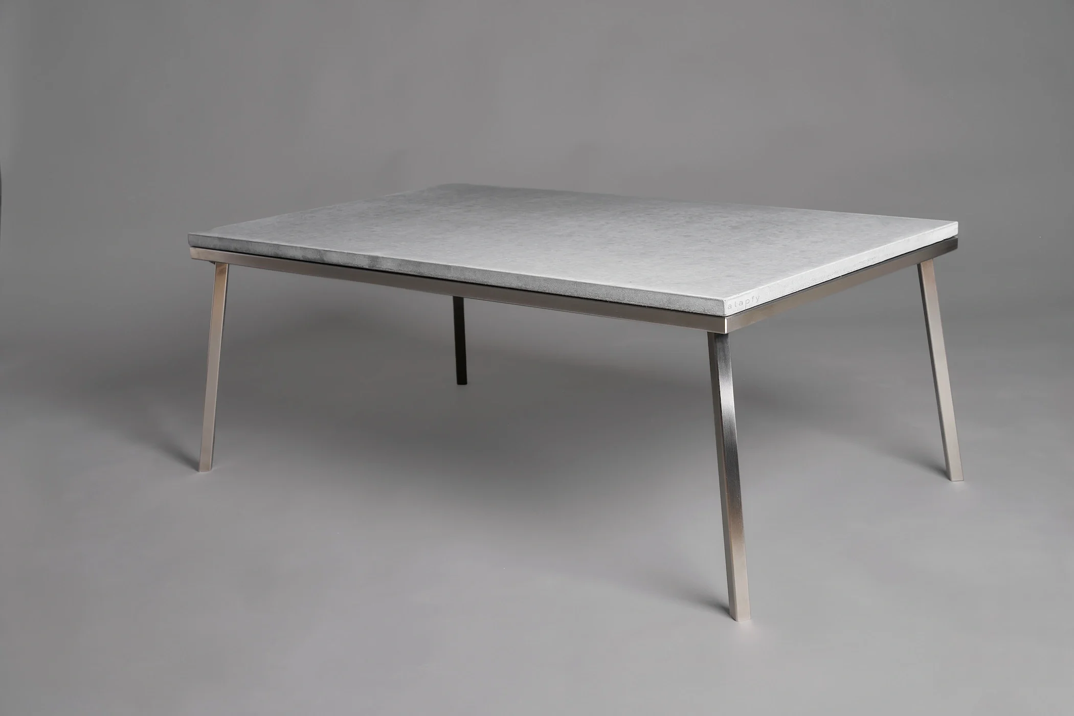 alapfy-manufactura-x400-concrete-coffee-table-grey.webp