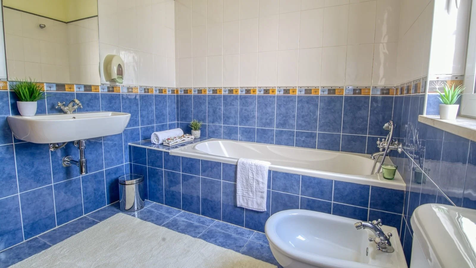 Well-Appointed-Bathroom-in-Holiday-Home.jpg