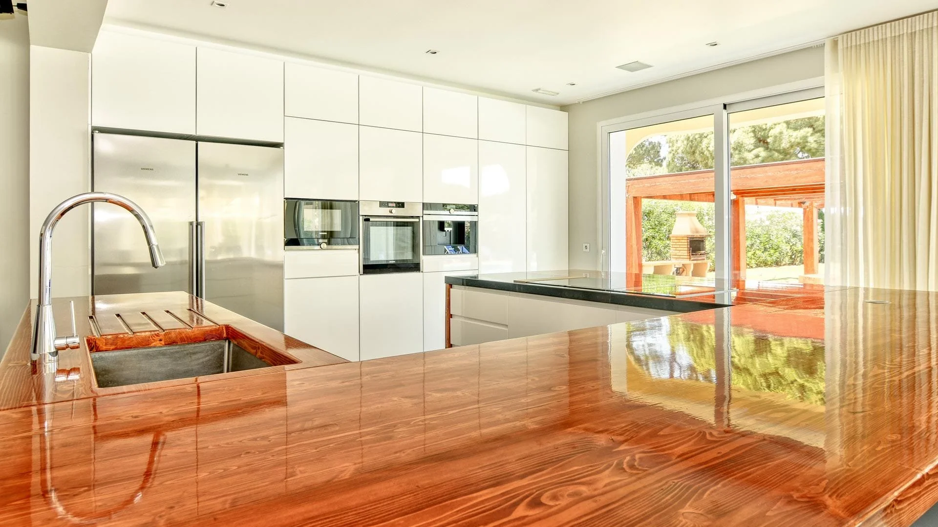 Upscale-Villa-With-Fully-Equipped-Kitchen-Algarve.jpg