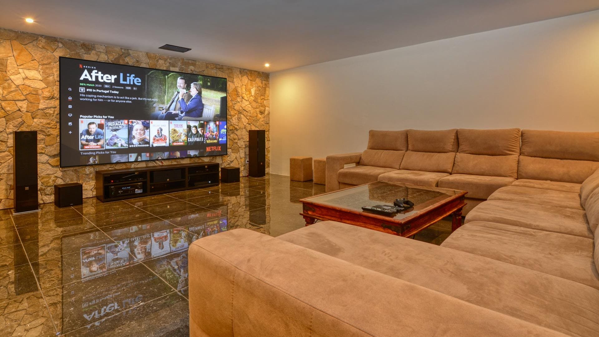 Algarve-Villa-With-Entertainment-Options.jpg