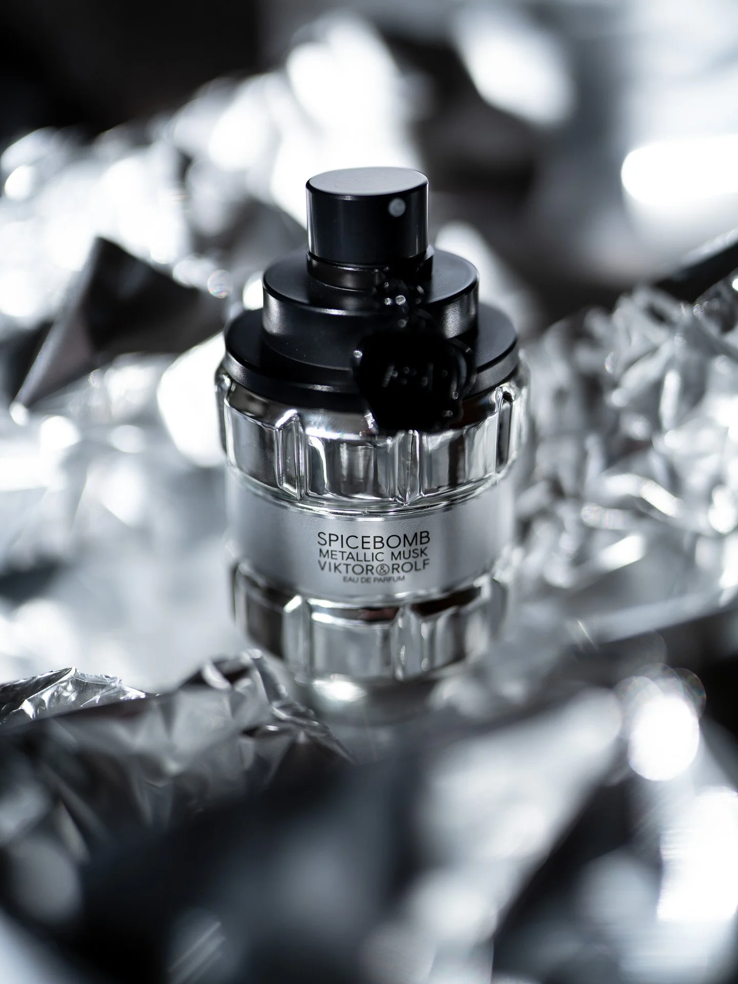 Viktor&Rolf Metallic Musk fragrance captured in metallic background