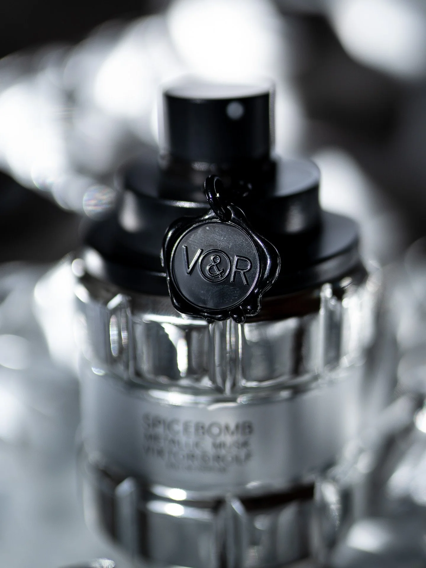 Viktor&Rolf Metallic Musk fragrance captured in metallic background