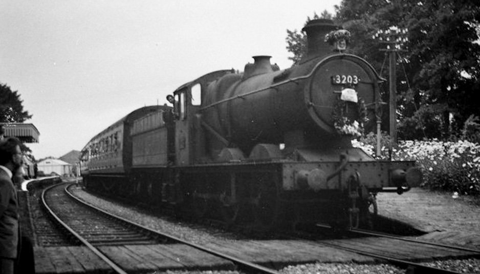 The last passenger train on The Daffodil Line