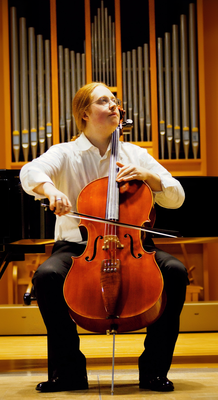 Alessandro Parfitt · original portrait with cello