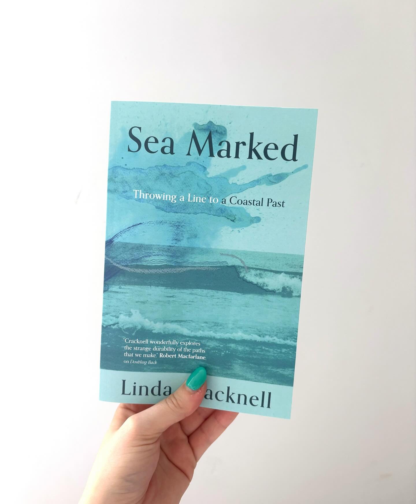 This is pretty cool!

Thank you for choosing my artwork for your book cover @linda_cracknell_writer @sarabandbooks 📘

#sea #bookcover #bookcoverart #seaside #seascape